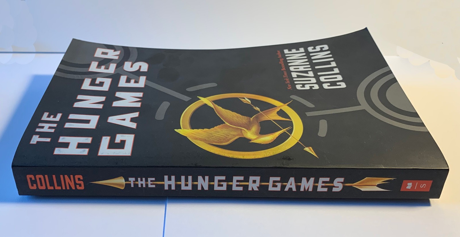 The Hunger Games (Book 1) – Paperback, by Collins Suzanne 2008 – Very Good