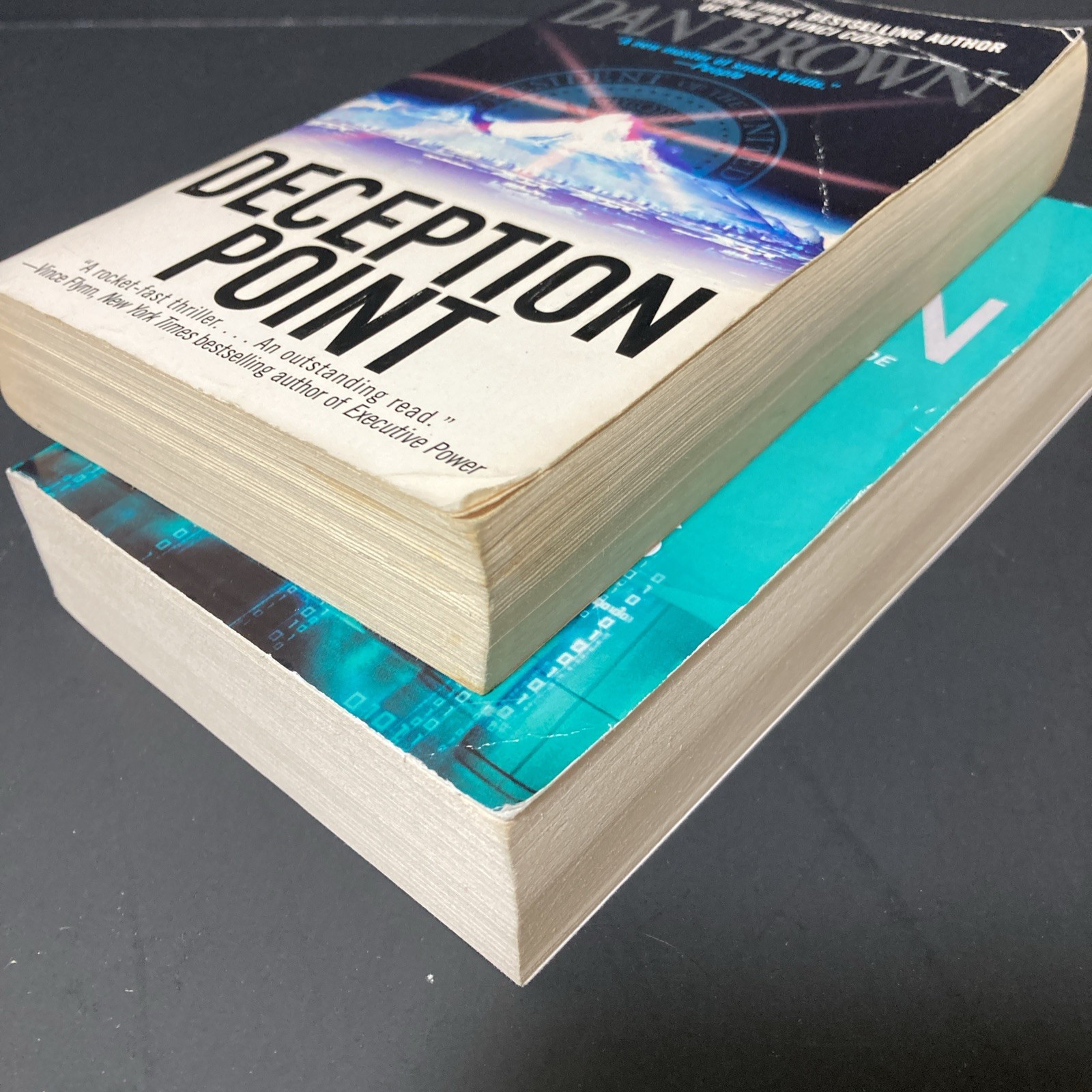 Lot – ROBERT LANGDON SERIES Books 1-5 + 2 Bonus By Dan Brown + Cracking the Code
