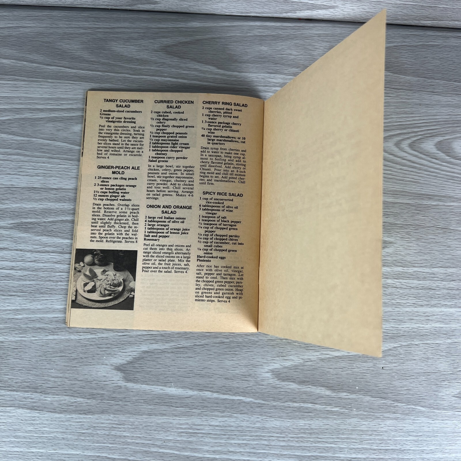 Vtg Recipe Guide 300 Sensational Salads Lucinda Berry 1982 Booklet New York City