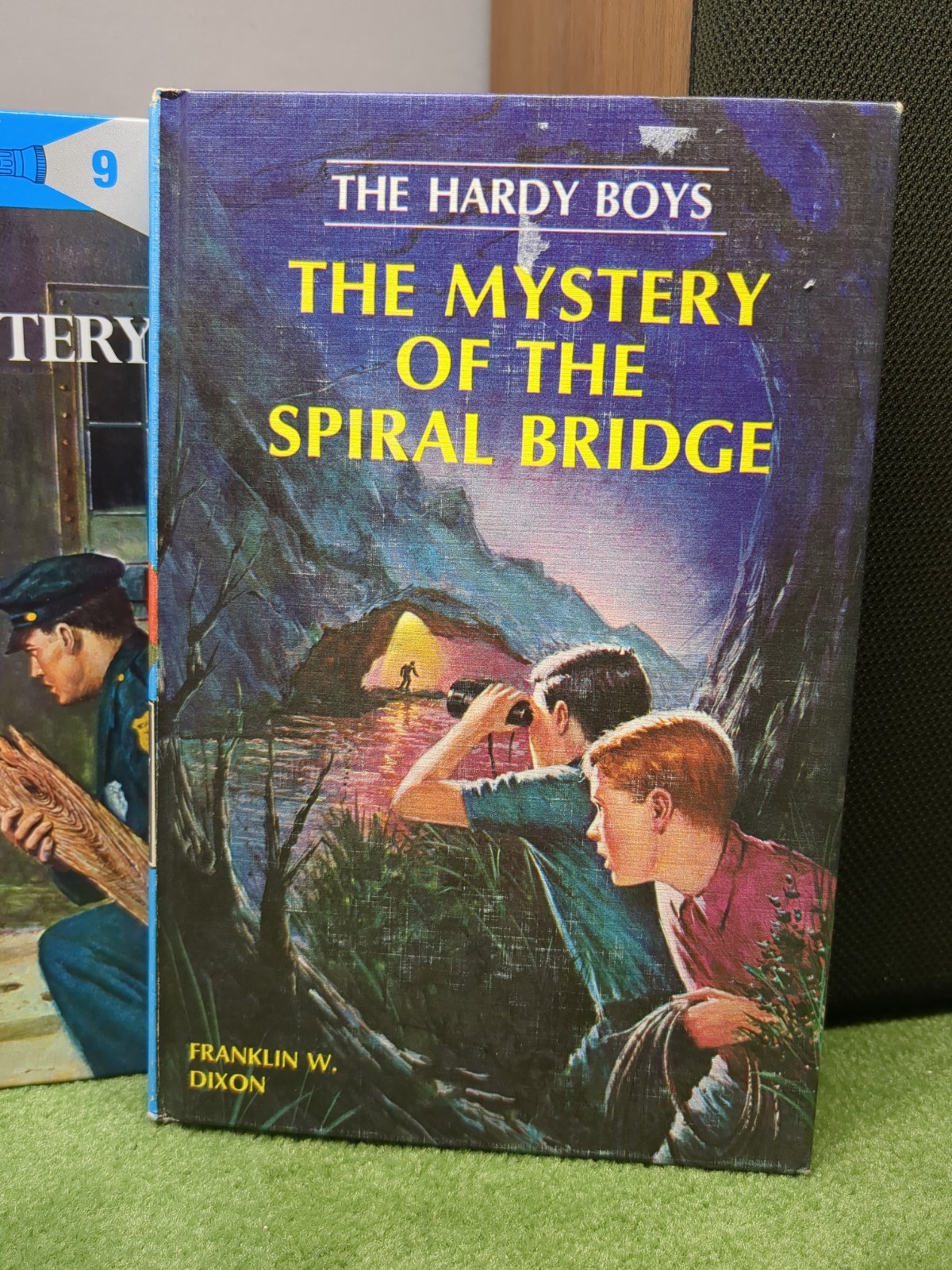 Lot of 4 1960’s The Hardy Boys Series Hard Cover Mystery Books