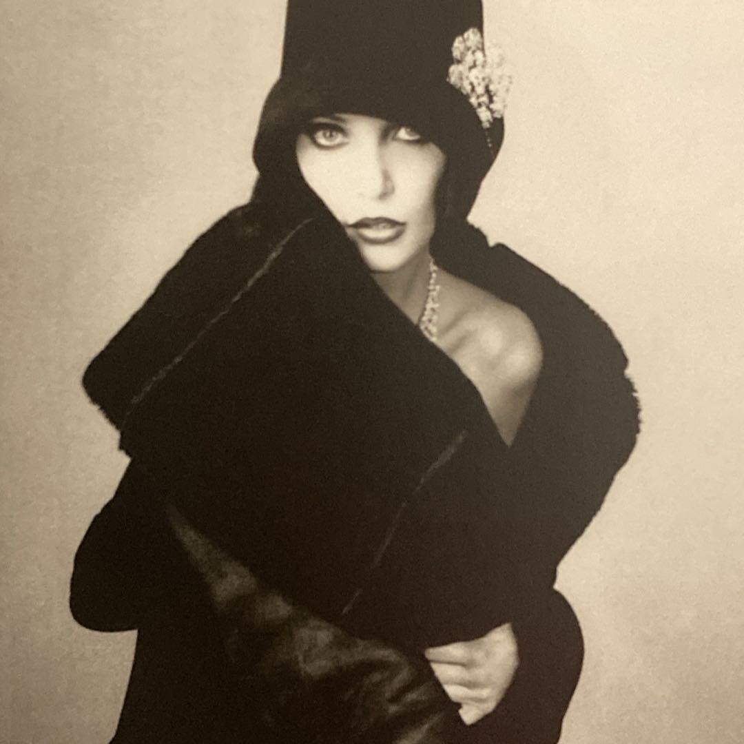 GRACE Thirty Years of Fashion at Vogue 408 Pages Foreign Book