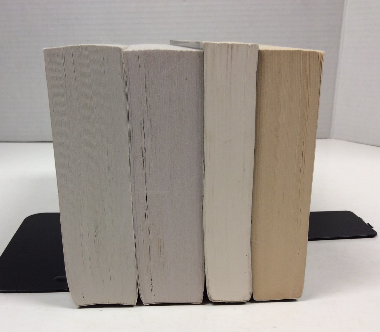 ERIK LARSON – LOT OF 4 TRADE PBs Including Thunderstruck, Garden of Beasts