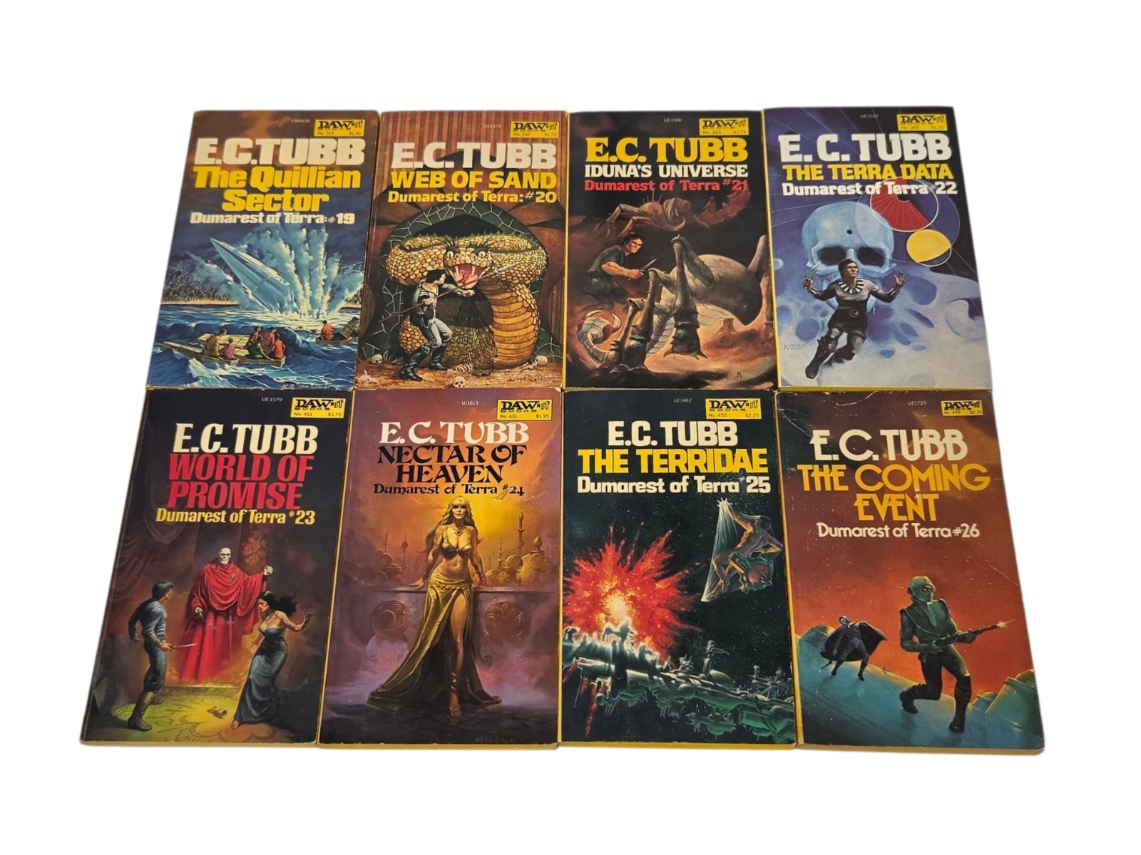 E.C. Tubb Dumarest of Terra Paperback Books Lot of 16 DAW FIRST PRINTING Sci-Fi