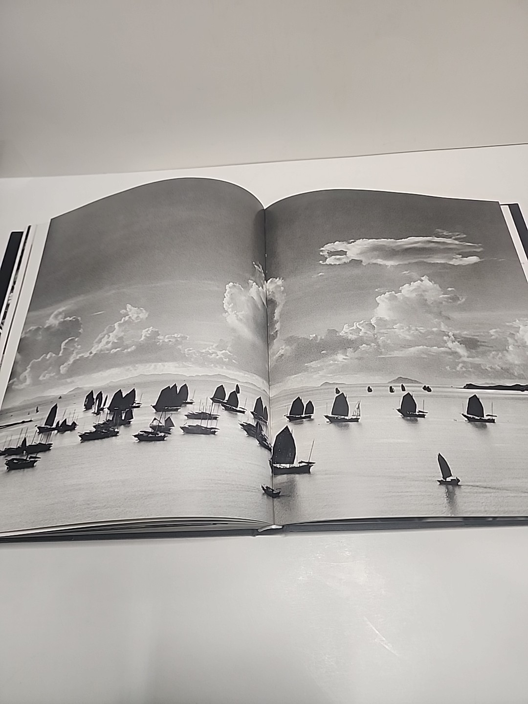 Werner Bischof, 1916-1954 by Hugo Loetscher & Guido Magnaguagno 1990 HC / DJ