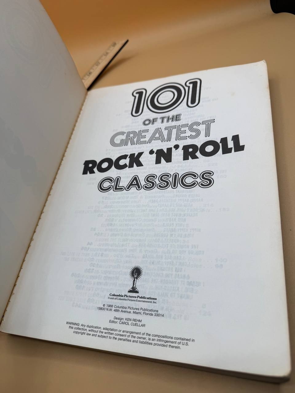 101 Of The Greatest Rock ‘N’ Roll Classics Volume 1 Songbook Alfred Music
