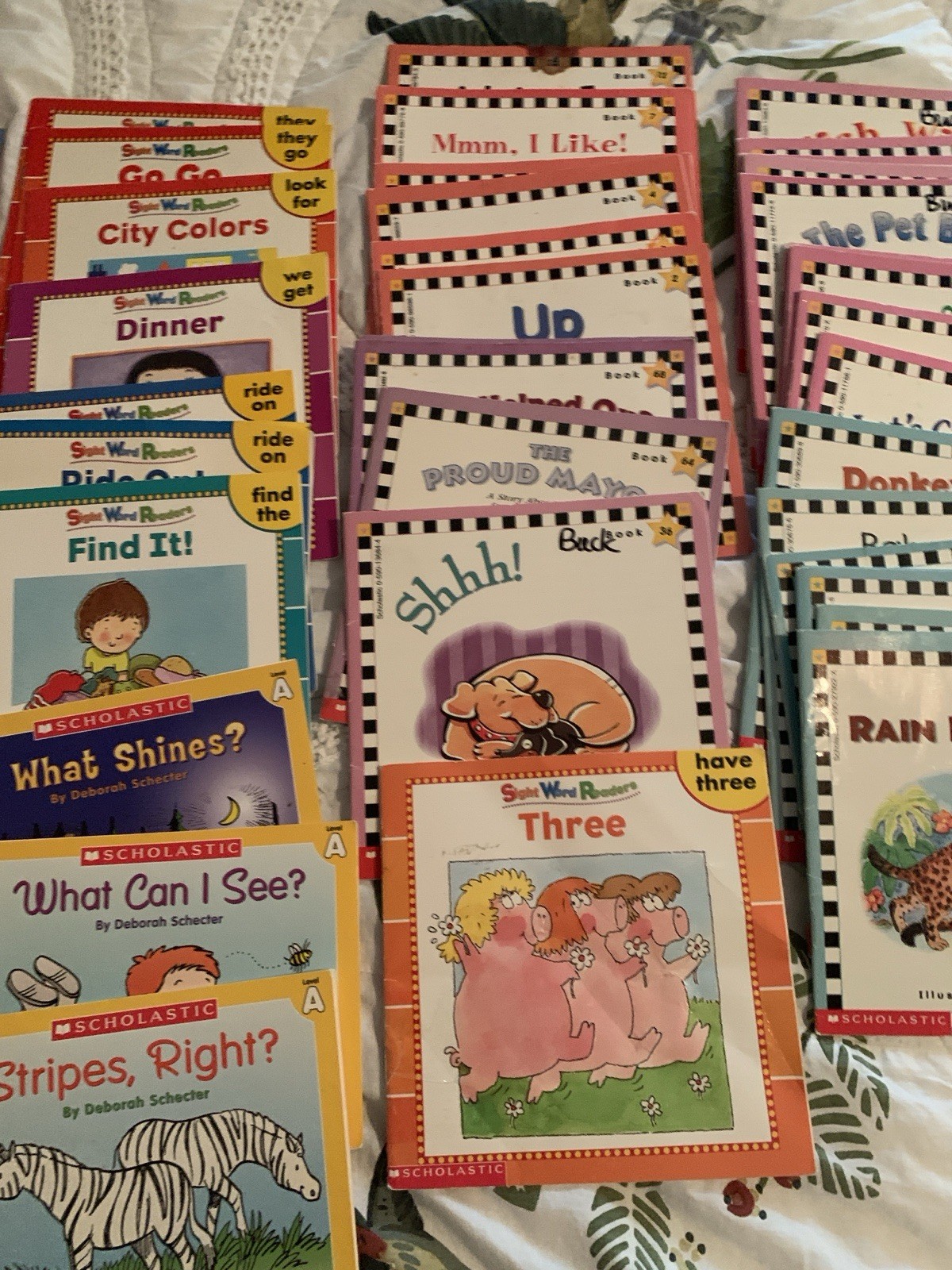 81 Kids Scholastic Readers Mostly Phonics & Some Sight