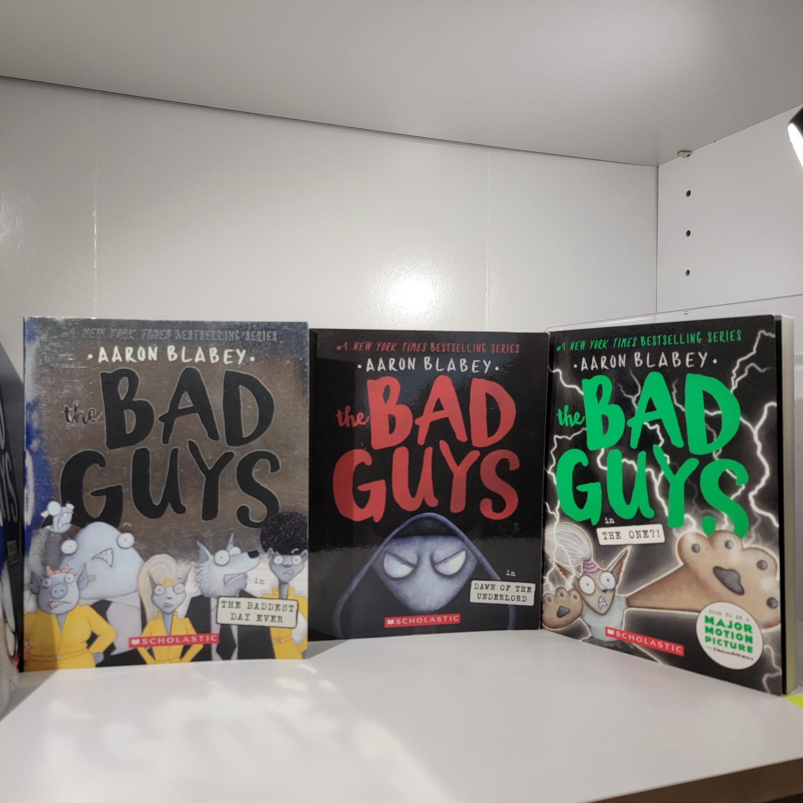 The Bad Guys 1 – 17 Books Aaron Blabey Young Adult Fun Engaging Graphic Novels
