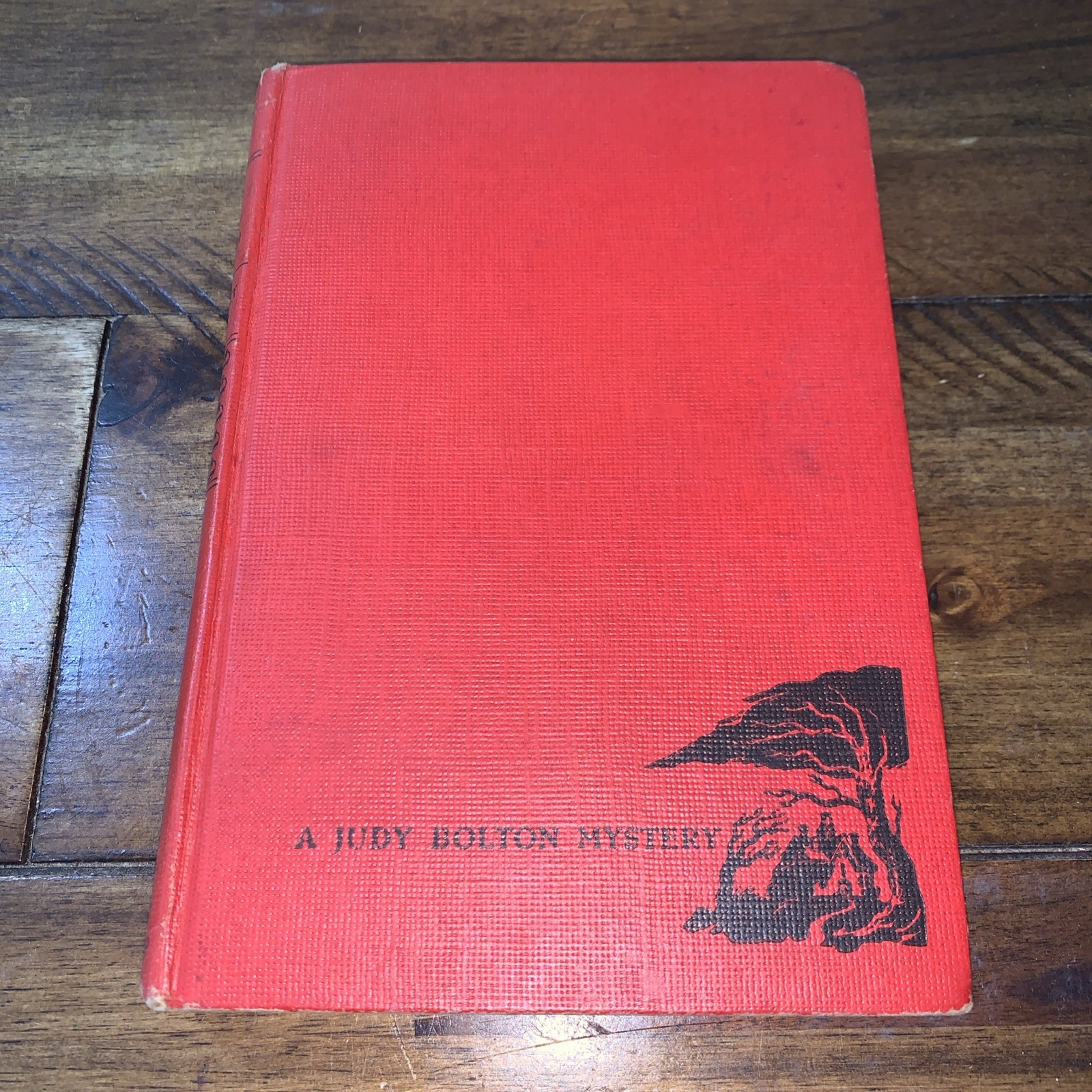 The Yellow Phantom by Margaret Sutton – Judy Bolton # 6 1933 clean