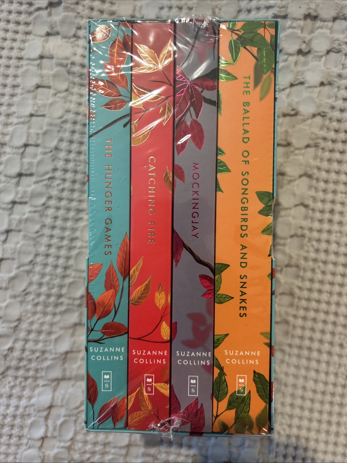 Suzanne Collins the Hunger Games Set 4 Books In Box
