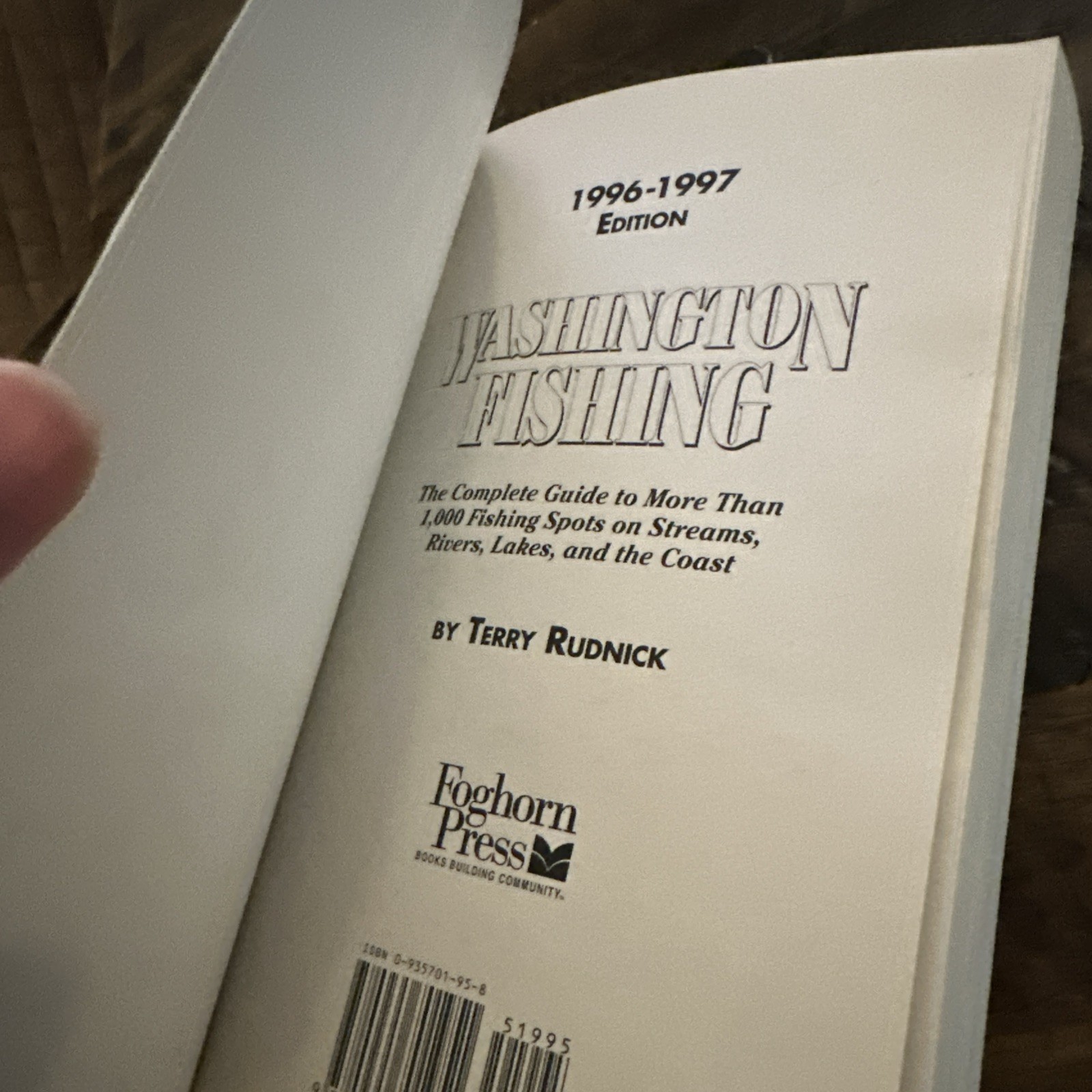 Washington Fishing, 1996-1997: The Complete Guide to More Than 1600 Fishing…