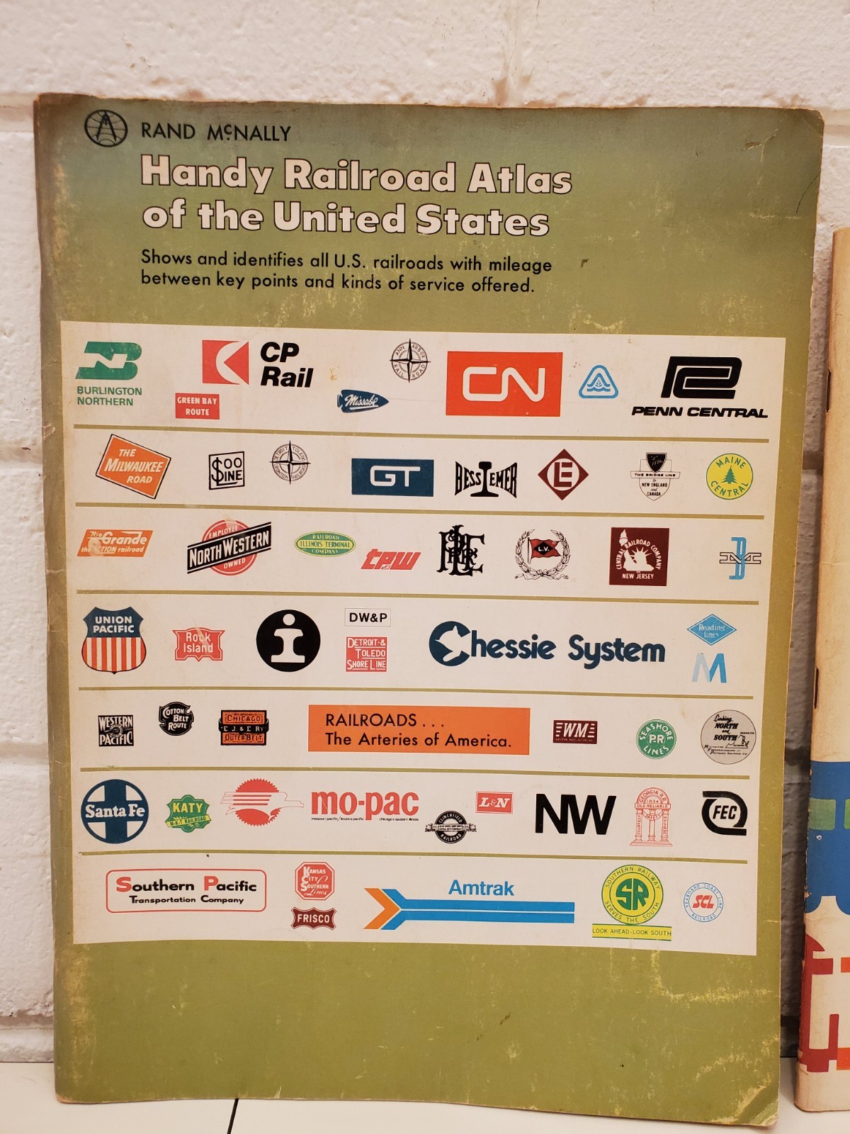 RAND McNALLY HANDY RAILROAD ATLAS OF THE UNITED STATES VINTAGE TRAINS 70s BOOK