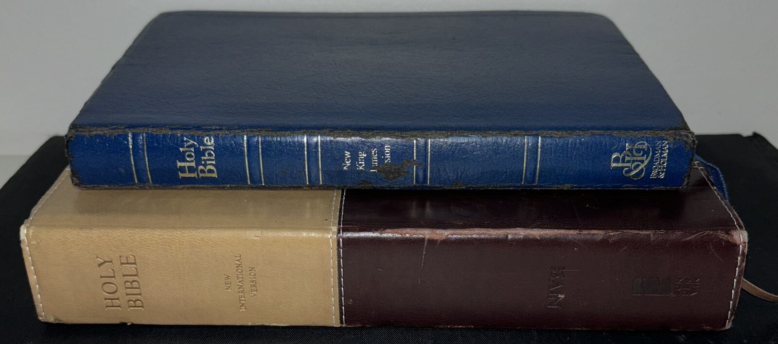 Holy Bibles New International Version NIV LeatherSoft Holy Bible. 2 Bibles Total