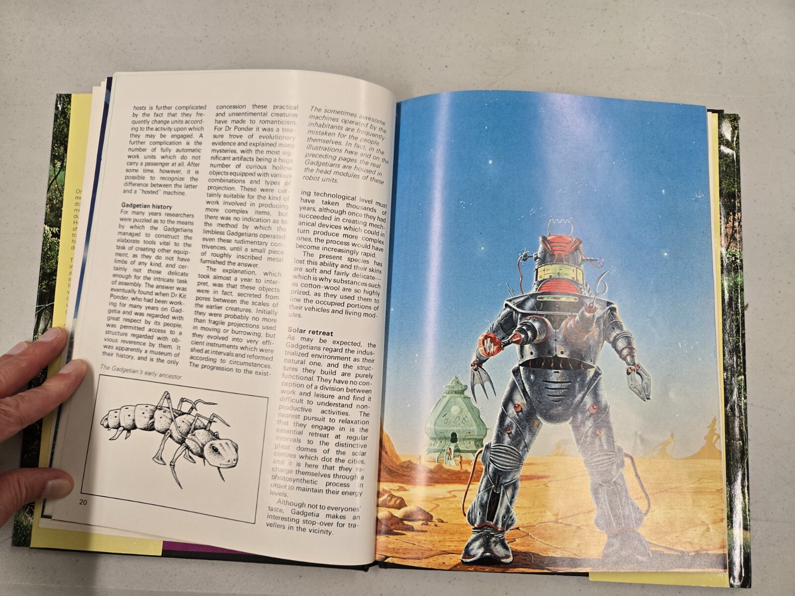 Aliens in Space by Outlet Book Company Staff (1988, Hardcover)