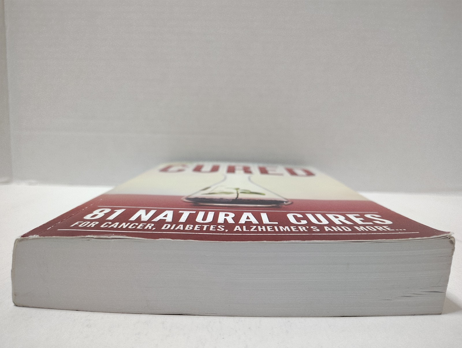 CURED: 81 Natural Cures Nutrition & Healing (2017, Pb) * FREE SHIPPING *