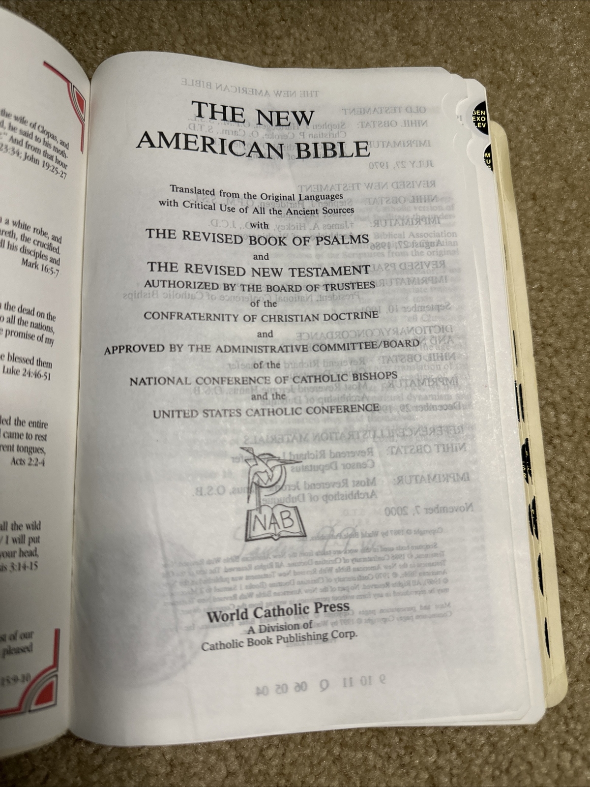 The New American Bible Catholic World Press w/ Tabs 1997 Ivory Faux Leather