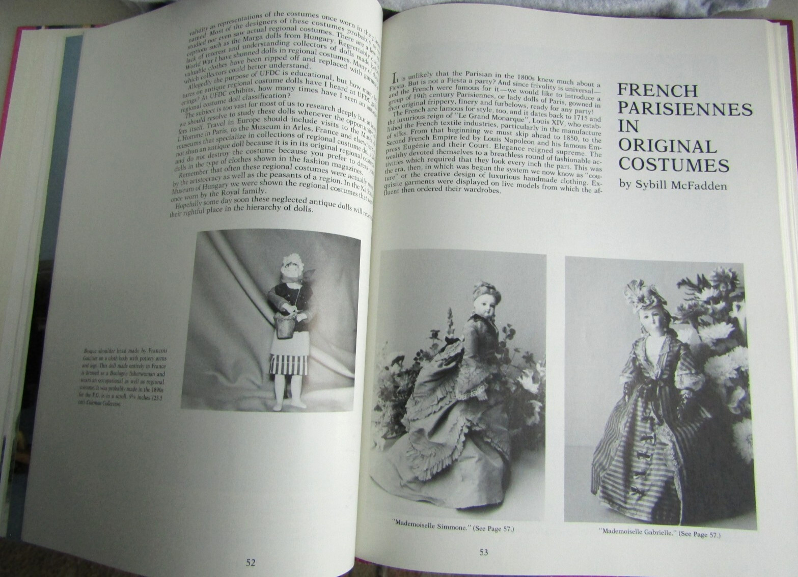 UFDC Fiesta of the Dolls BOOK, San Antonio 1984, 164 pages