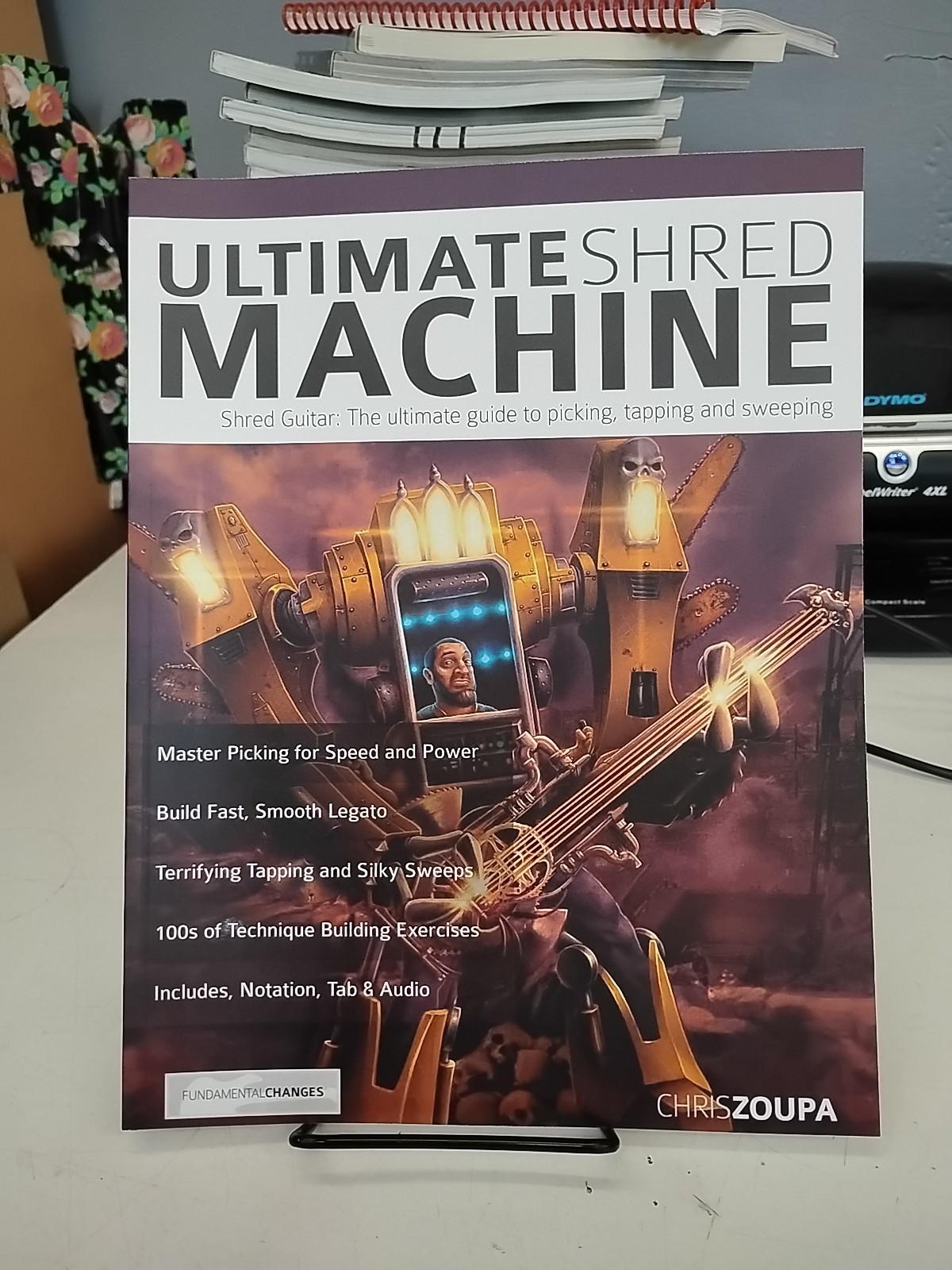Ultimate Shred Machine : Shred Guitar: the Ultimate Guide to Picking, Tapping…