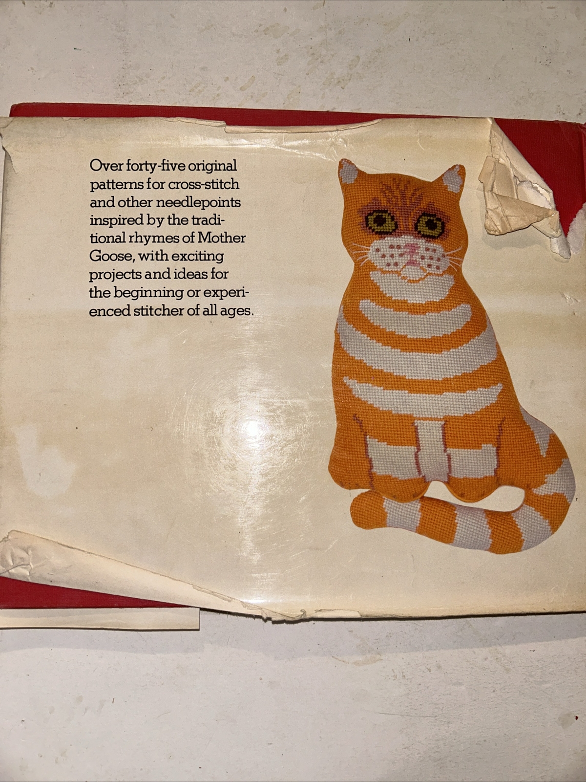1976 MOTHER GOOSE IN STITCHES’ VINTAGE HC/DJ 1st K. THORNE-THOMSEN Cross Stitch