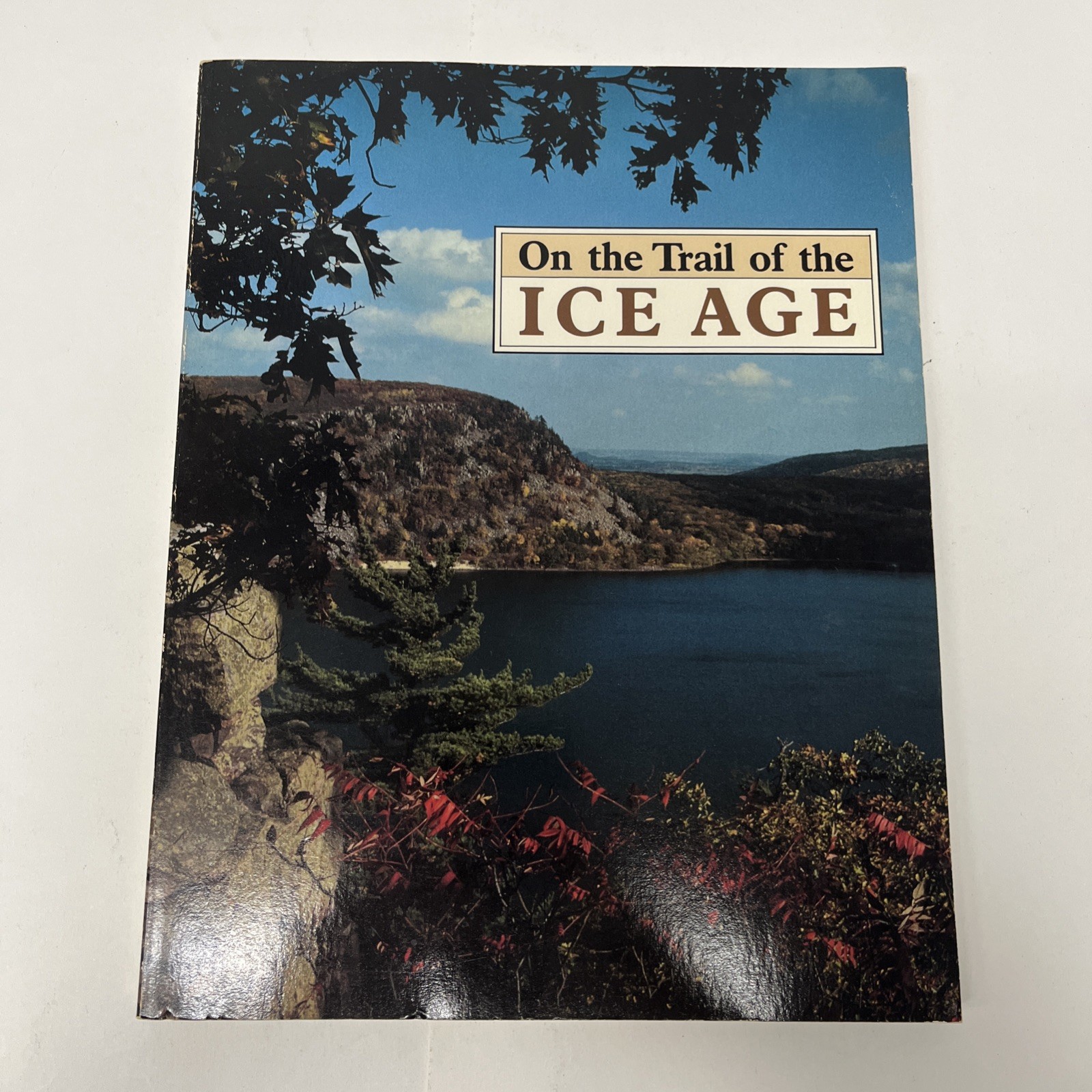 On The Trail of The Ice Age – Henry S. Reuss 1981 Softcover