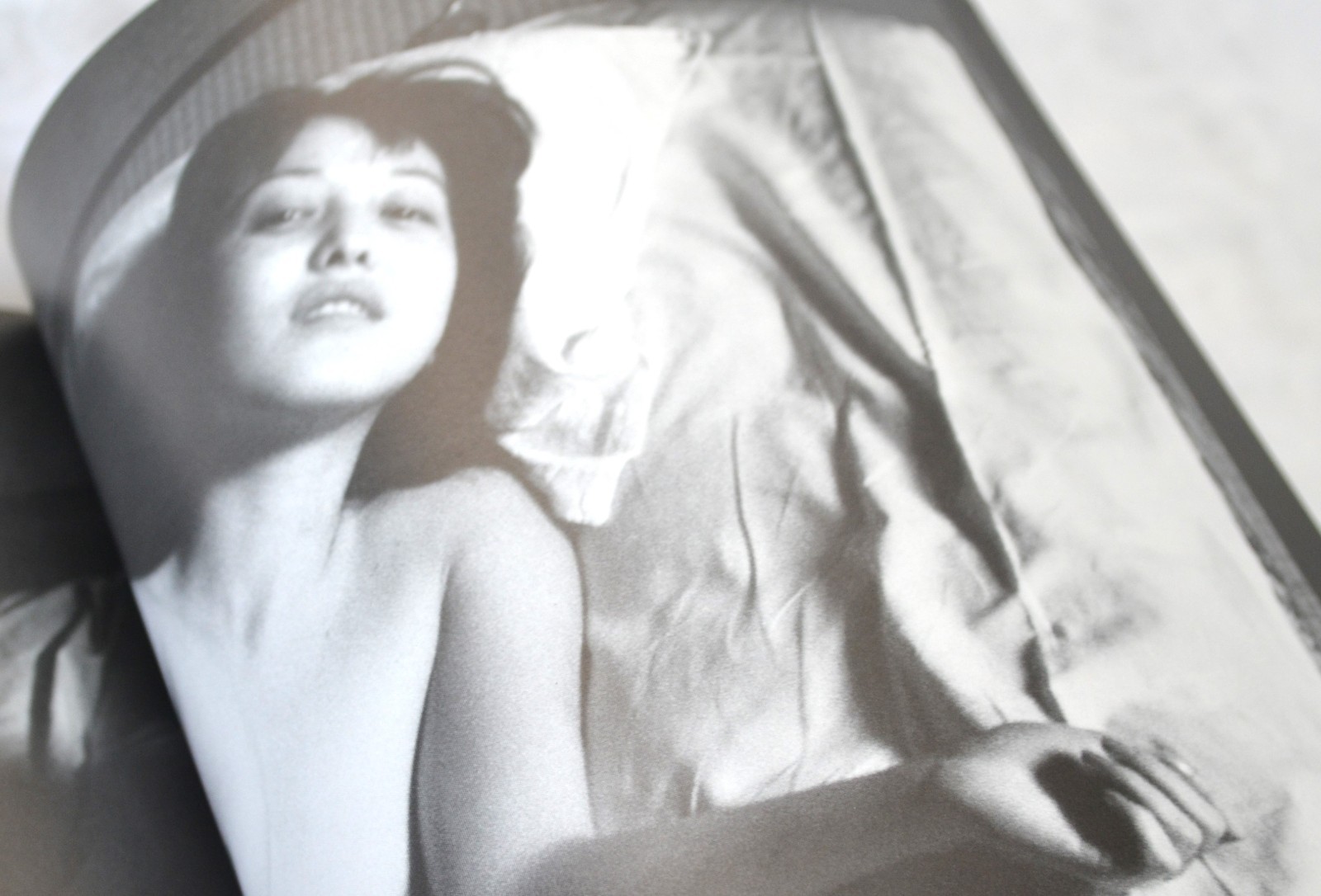 Magazine, Nobuyoshi Araki Special Issue, 51 p of Araki’s photographs ,postcard