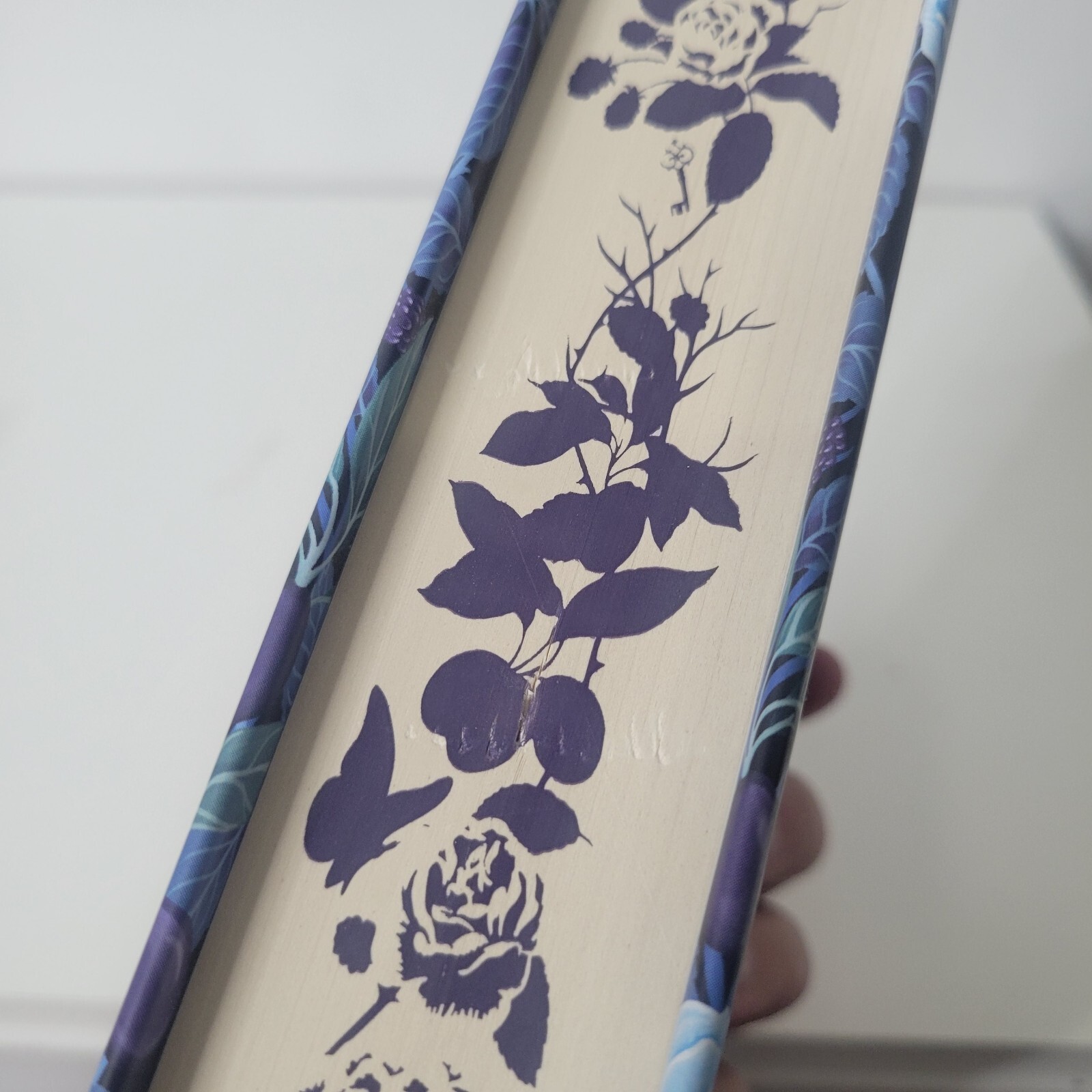 Waterstones Exclusive The Winter Garden Alexandra Bell Sprayed Edges Unsigned