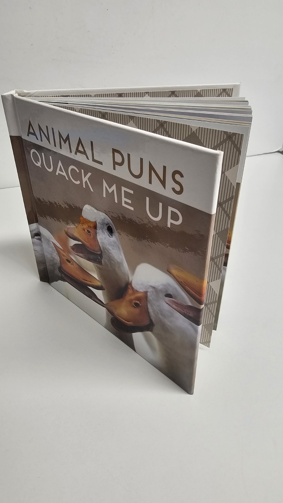 Animal Puns: Quack Me Up by Publications International Ltd, Hardcover, New
