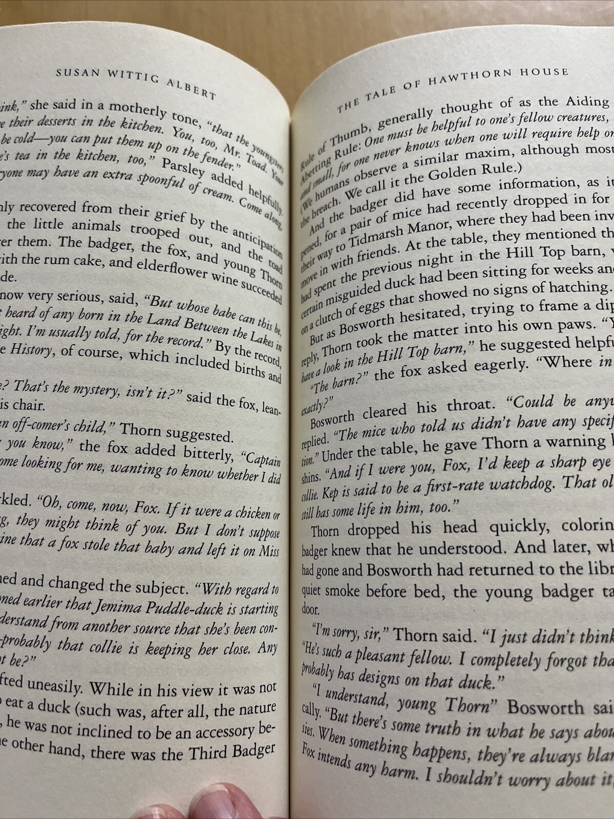 Susan Wittig Albert THE TALE OF HAWTHORN HOUSE 1st Edition