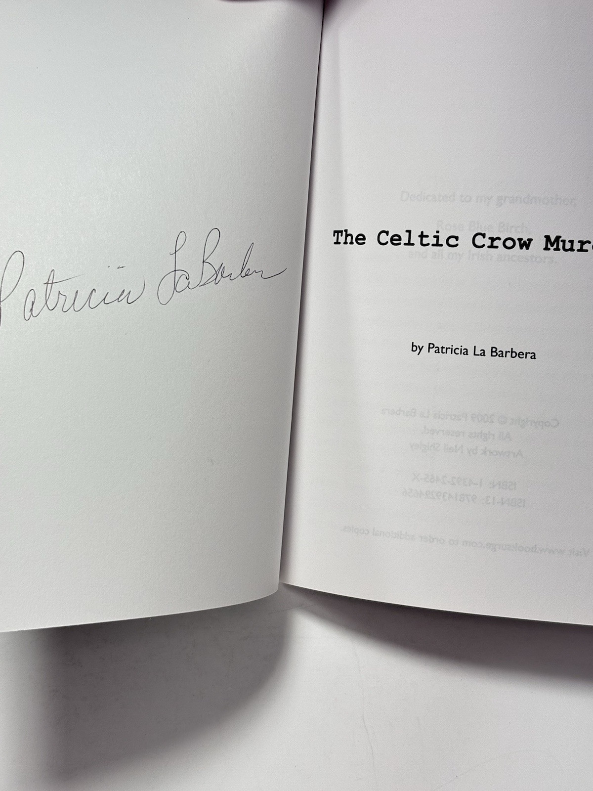 Celtic Crow Murders by Patricia La Barbera, Autographed (2009, Trade Paperback)