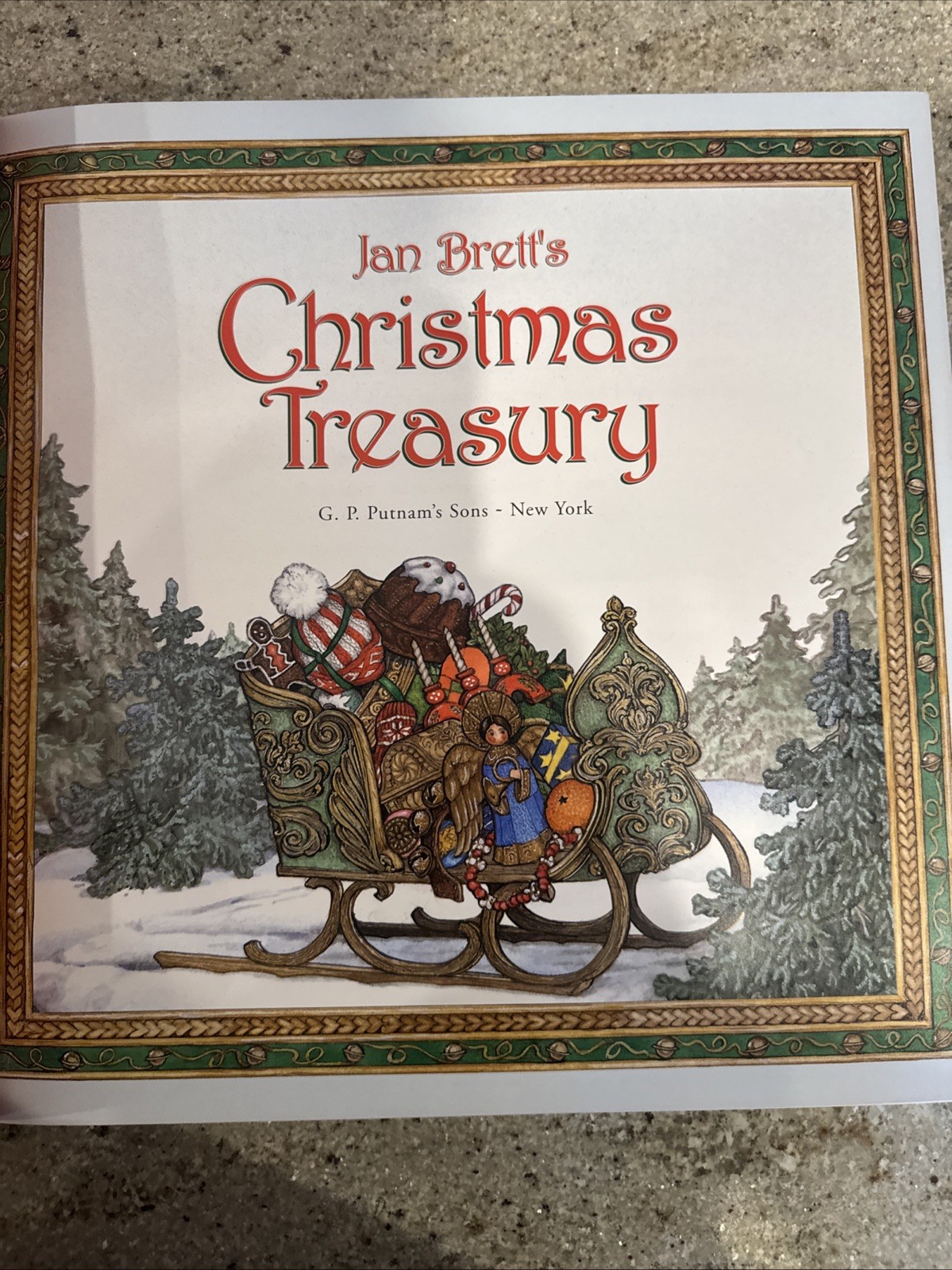 JAN BRETT’s Christmas Treasury, Twas The Night Before Mitten Trolls HC EUC