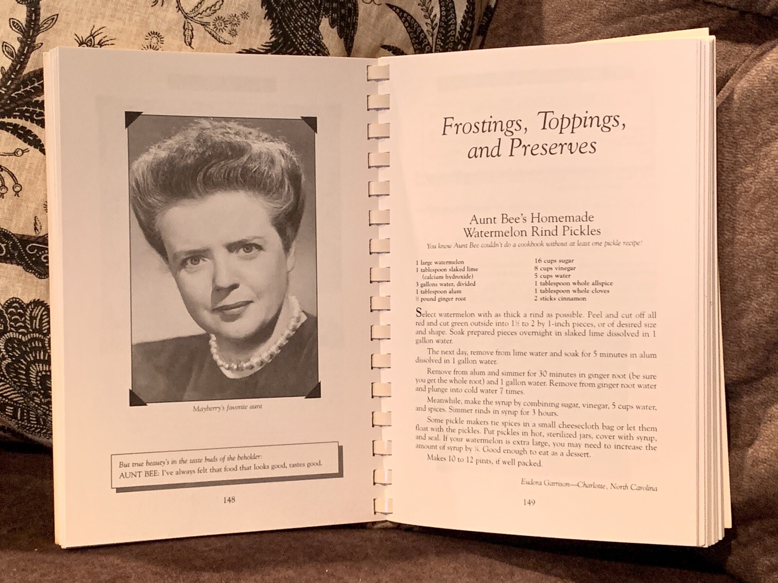 Aunt Bee’s Delightful Desserts By Ken Beck & Jim Clark CookBook Pastry Cook Book