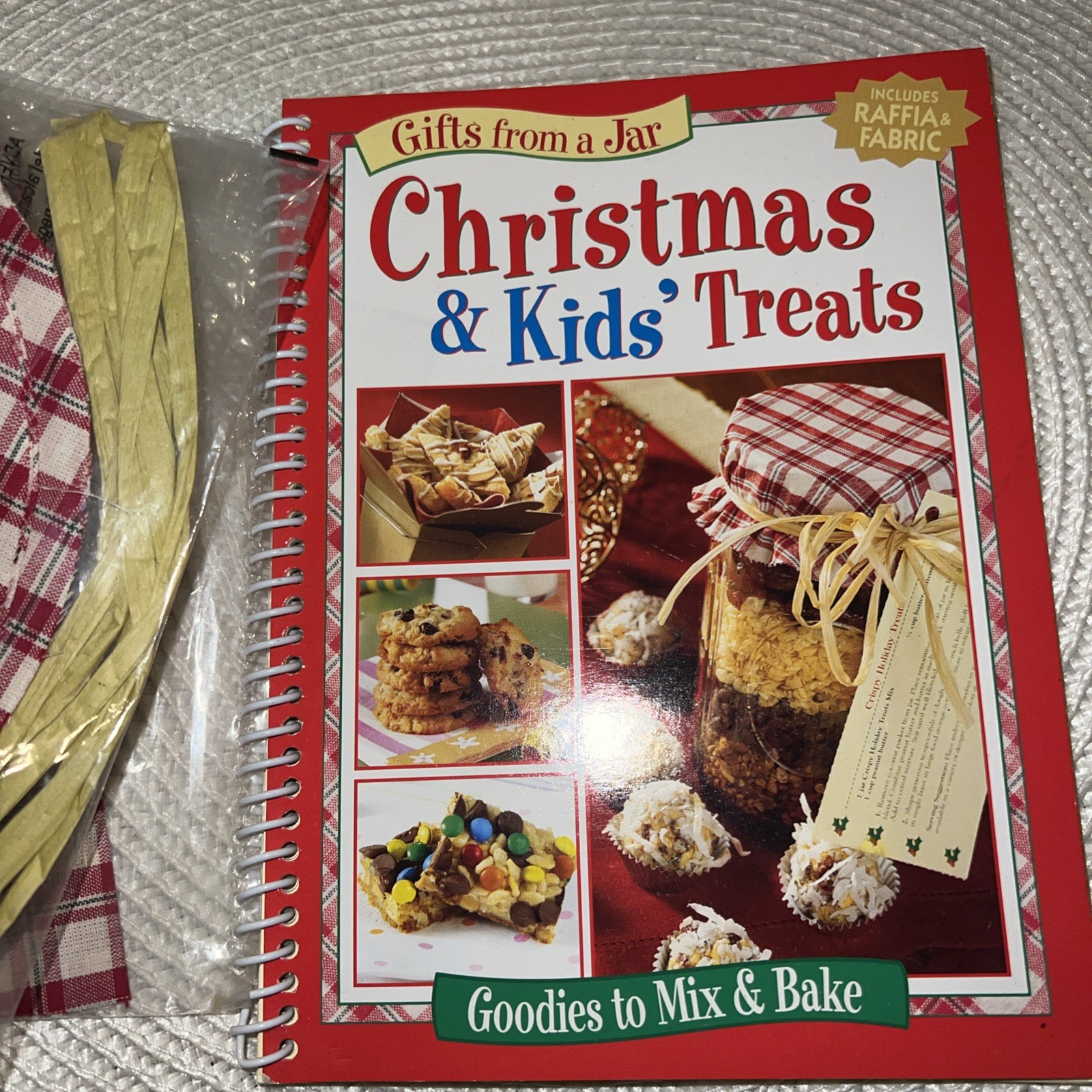 Gifts From A Jar Christmas & Kids Treats Book, Includes The Rafia And Ribbon