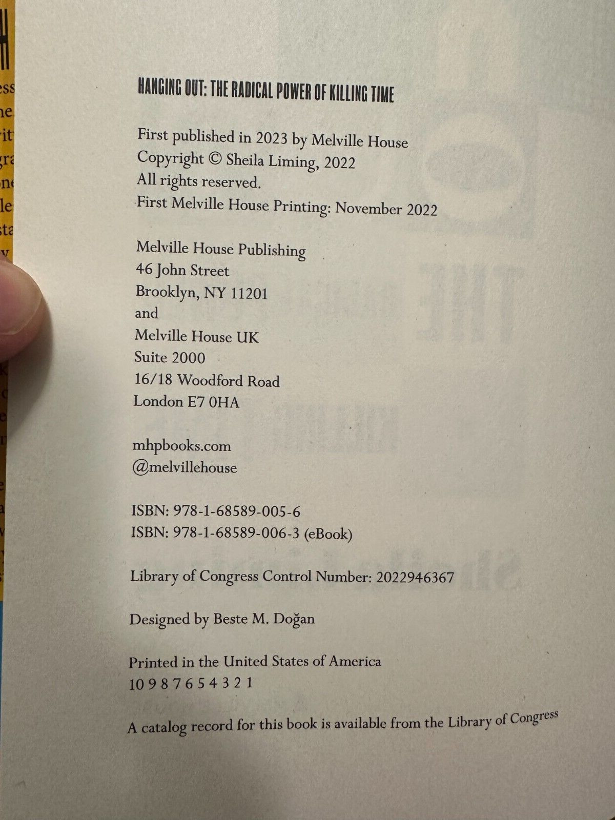 Hanging Out by Sheila Liming (2023, HC) SOCIOLOGY SOCIAL SCIENCE LIKE NEW