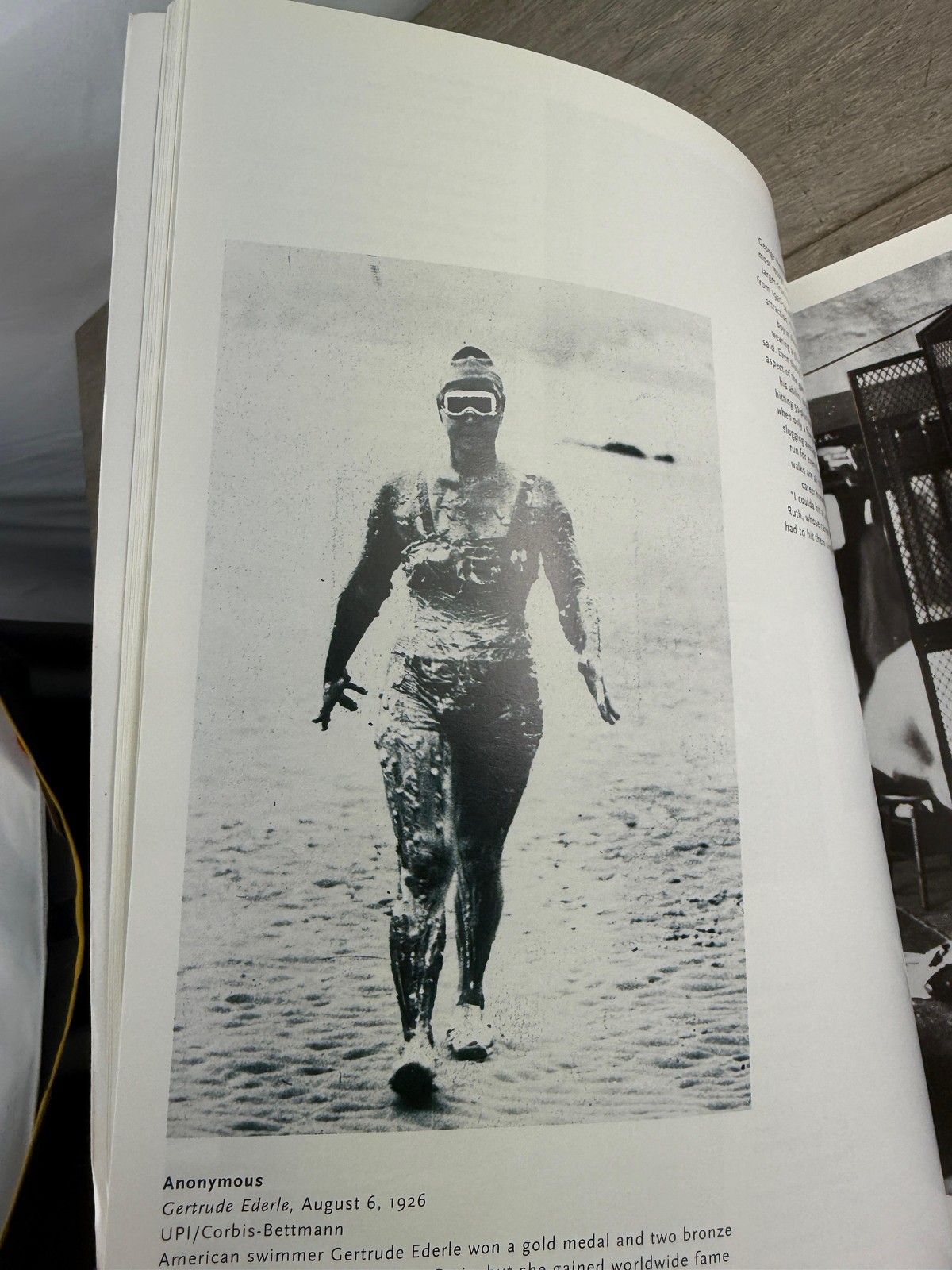 Visions Of Victory Sports Photography Andre Livingston Paideia Red Trade PB