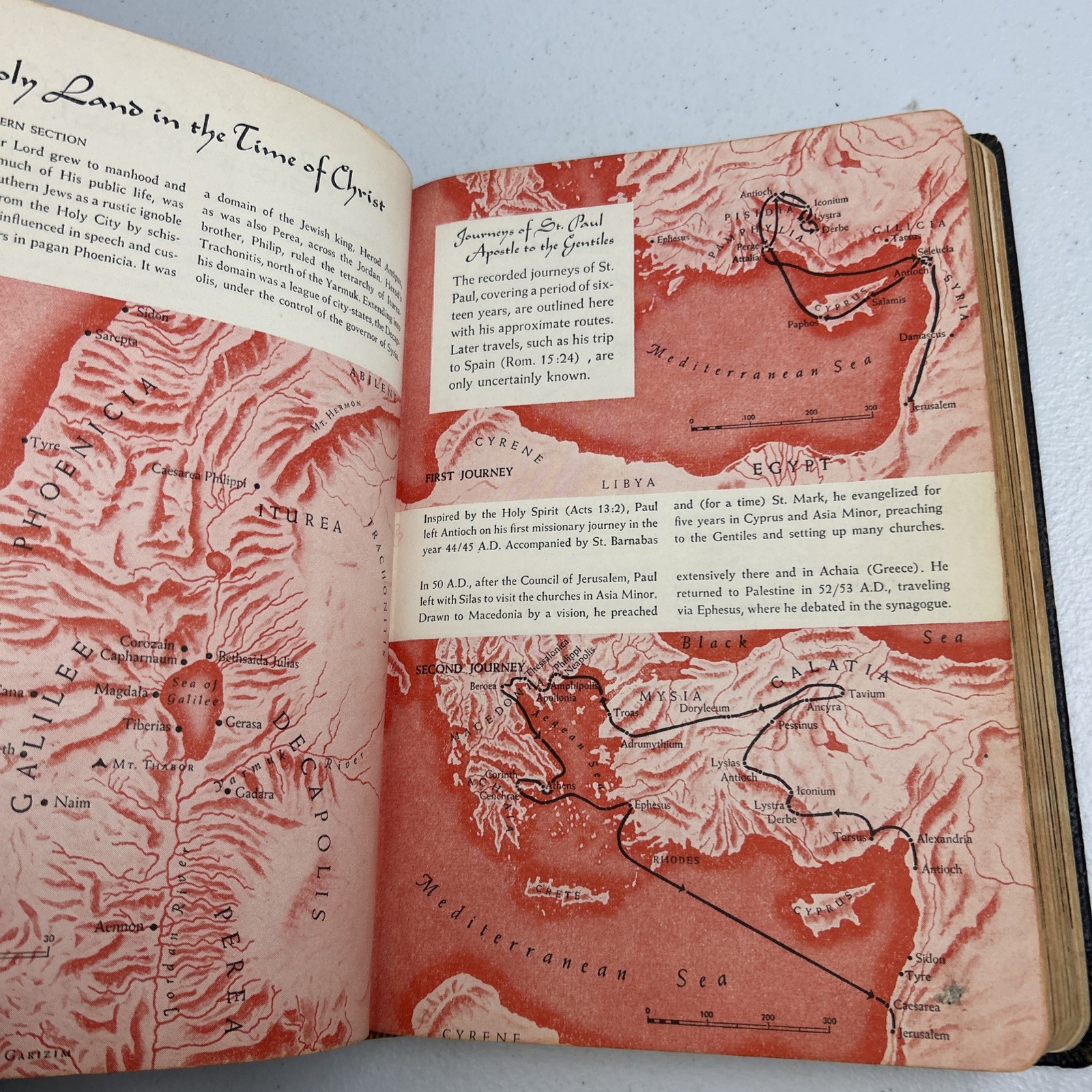 The New Testament Holy Land Edition 1952 Illustrated Catholic Press