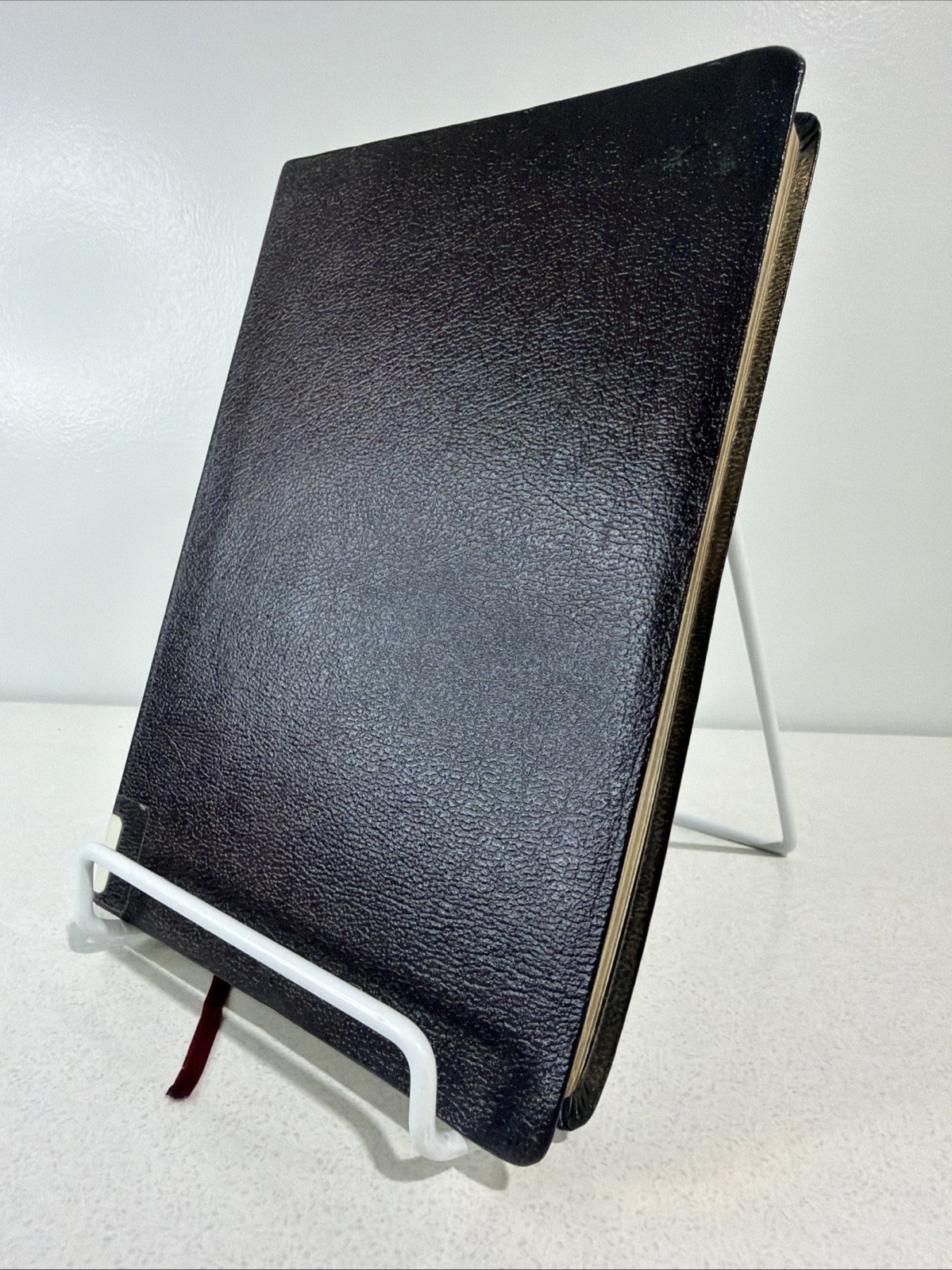 Holy Bible Tyndale Slimline Reference Edition ~ 2004 Bonded Leather Burgundy NLT