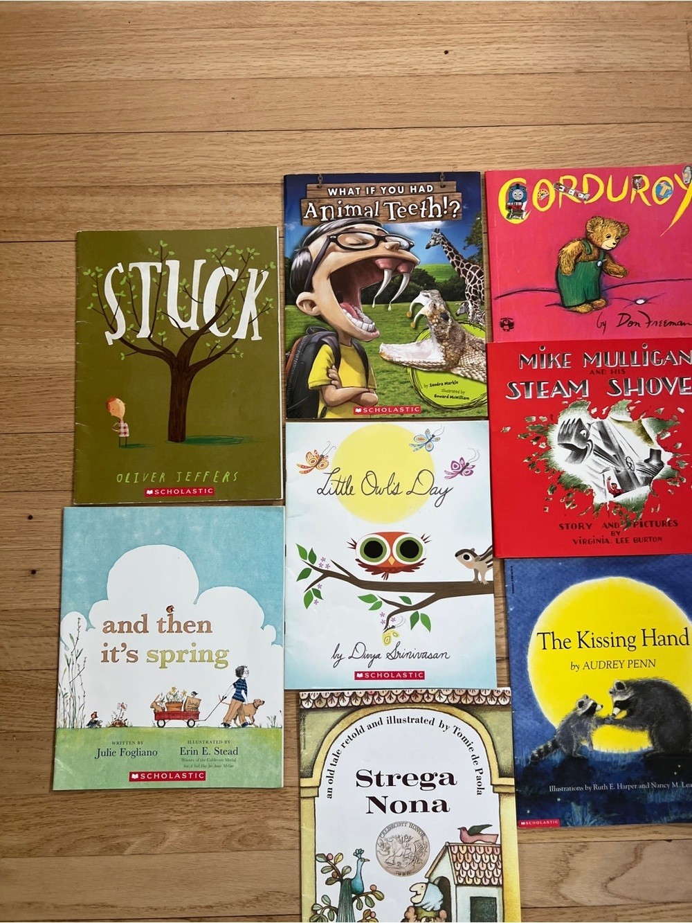 Lot of 11 Scholastic Paperback Kids Books