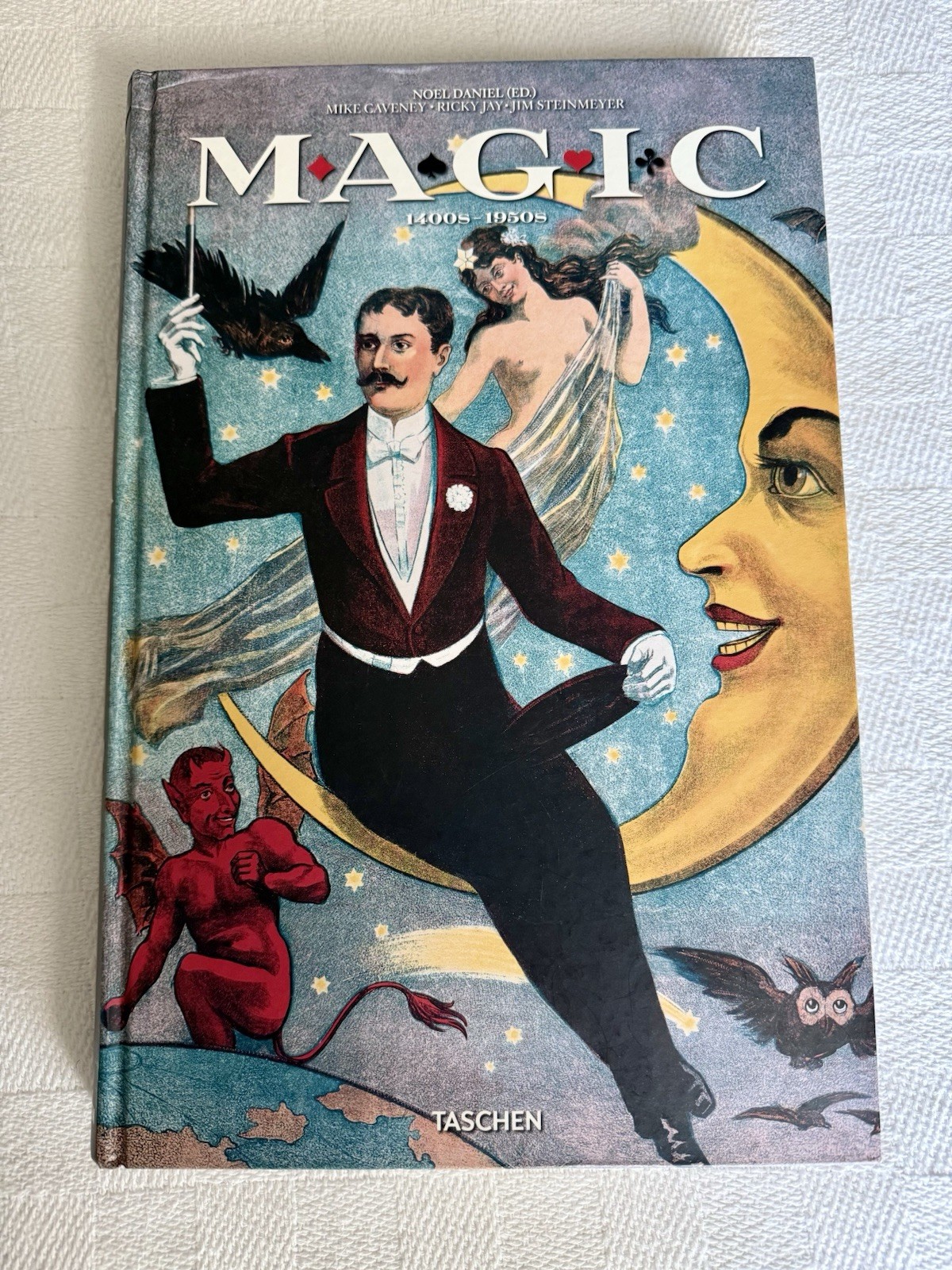 Noel Daniel Taschen Hardcover Book 2015 Magic: 1400s – 1950s 🪄