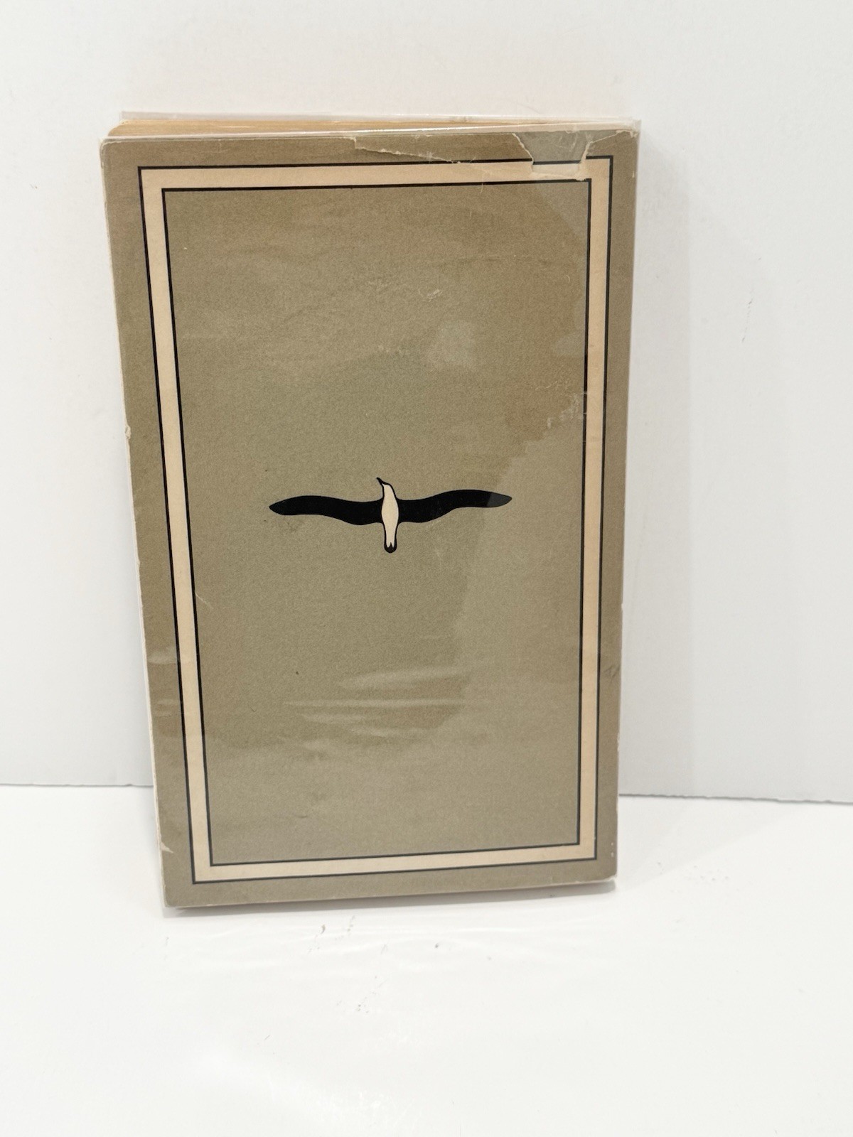 1935 Albatross Paperback #257 The Poems and Essays of Oscar Wilde w/ Dustjacket