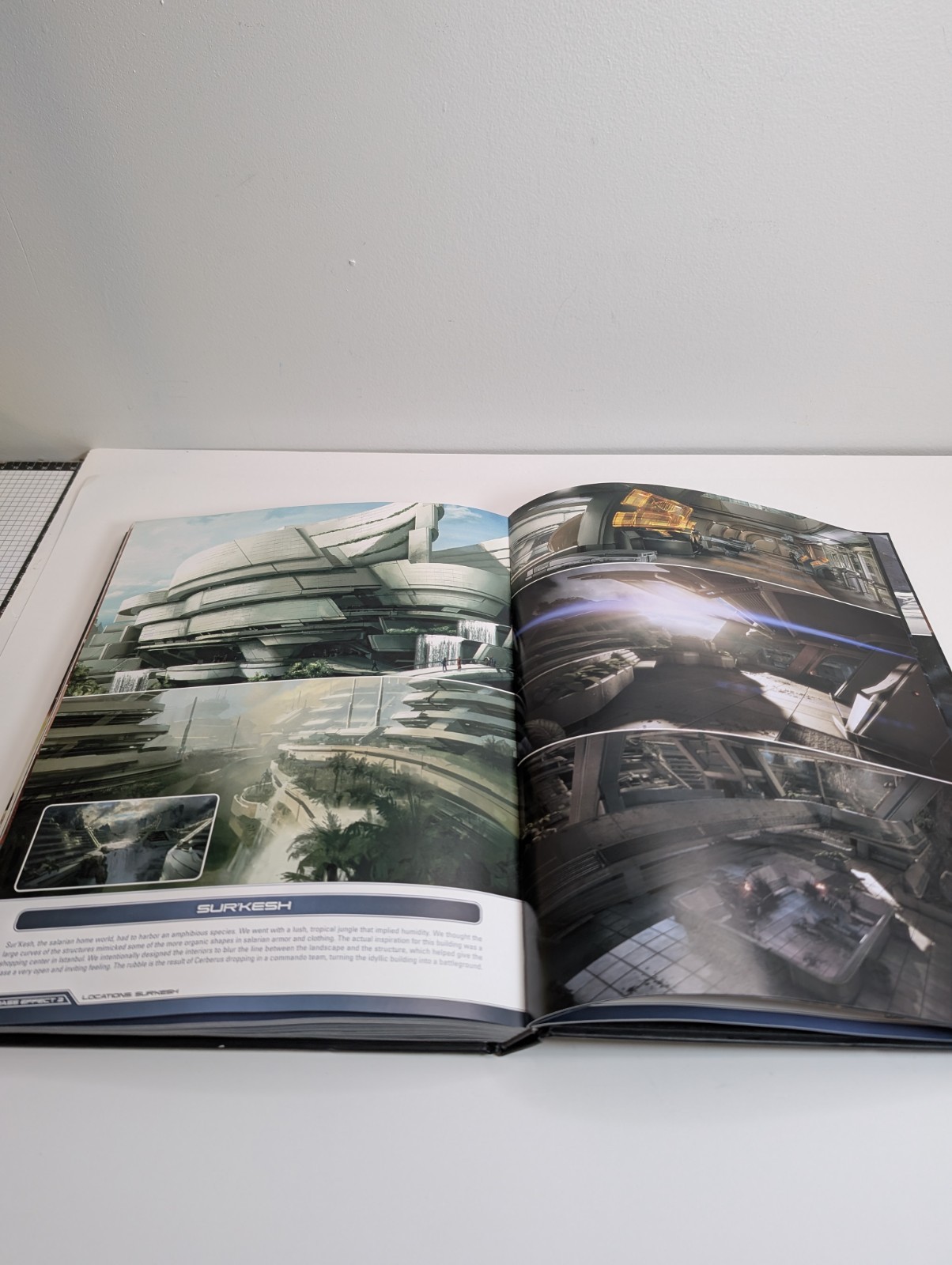 Dark Horse The Art of the Mass Effect Universe Hardcover Art Book 2012 Used
