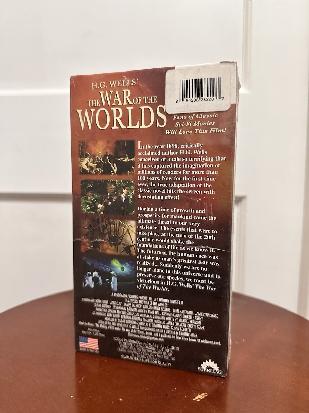 H. G. Wells The War of the Worlds SEALED VHS