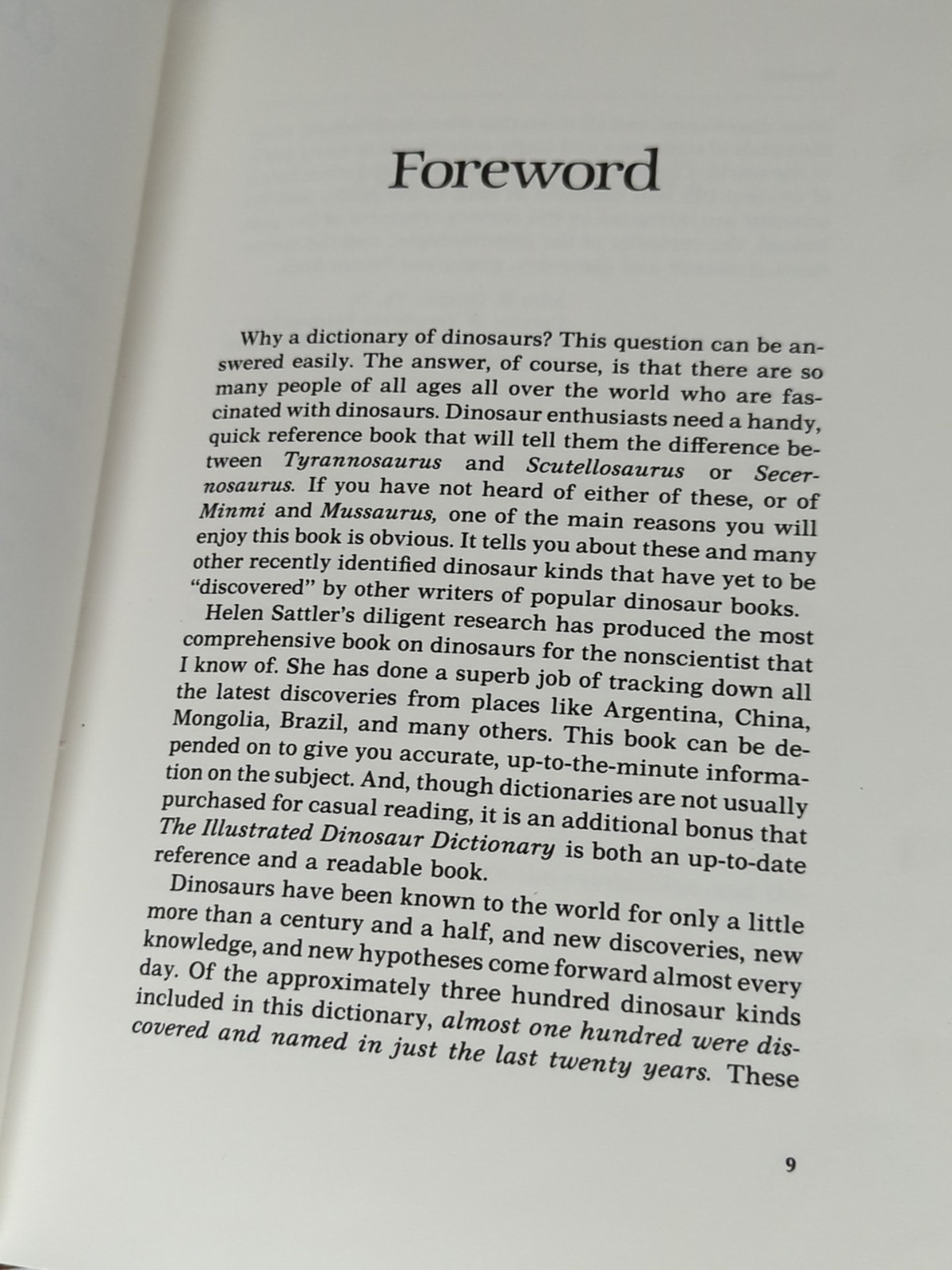 Illustrated Dinosaur Dictionary by Helen R. Sattler 1983, Hardcover