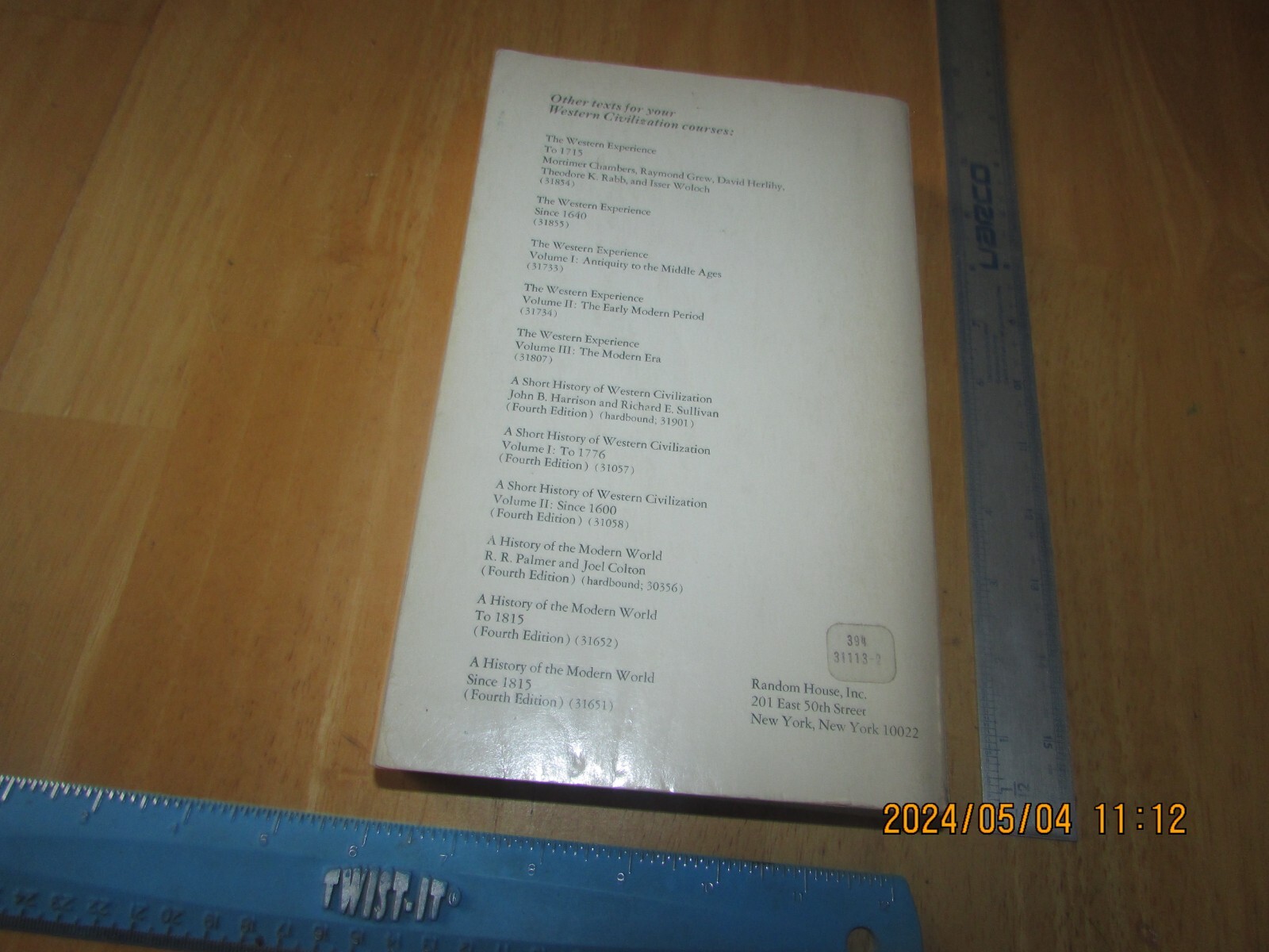 Great Issues in Western Civilization by Donald Kagan, Brian Tierney (1991, Trade