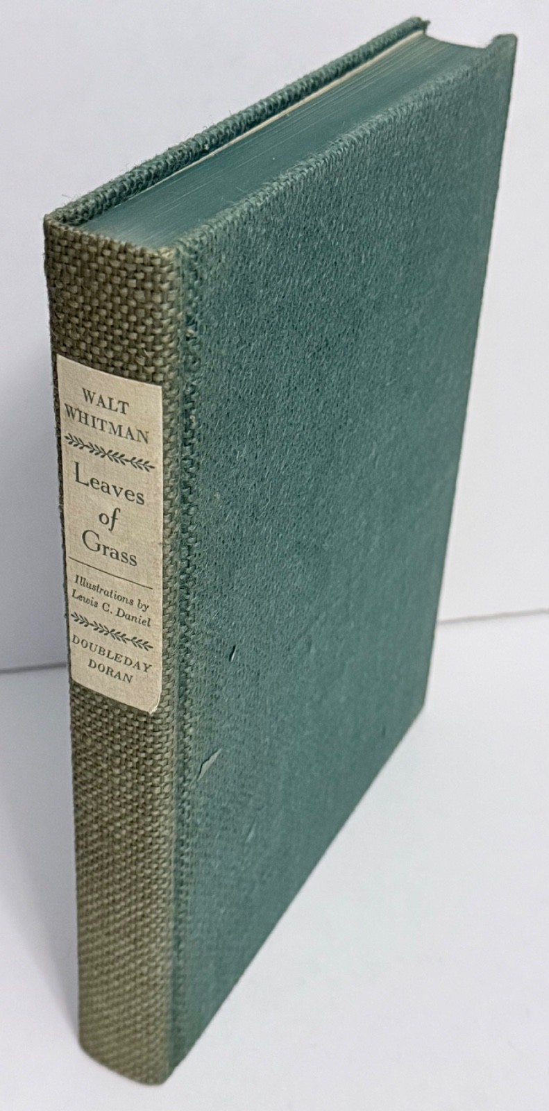 Leaves of Grass by Walt Whitman Illustrated by Lewis Daniel 1940 HC & Slipcase