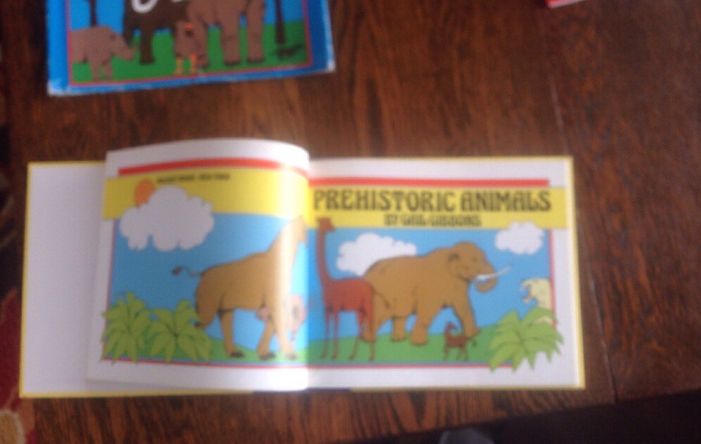 Lot H CHILDREN’S BOOKS K-2 Themed: Circus/Sealife/Dinosaurs Prehistoric Animals