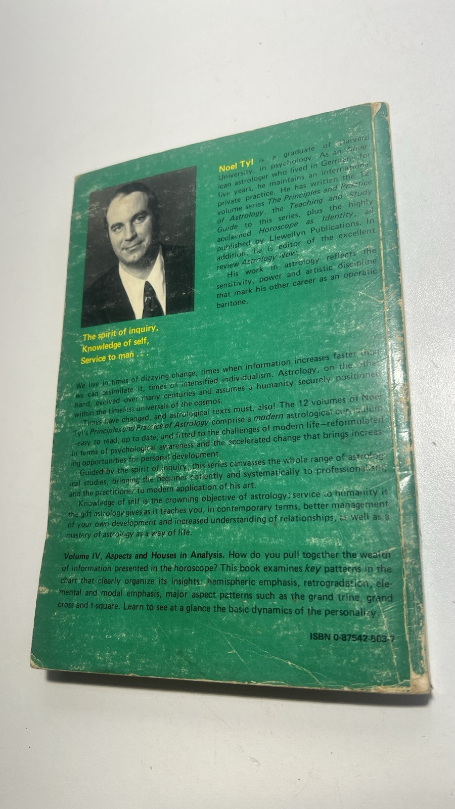 Aspects and Houses in Analysis: The Principles and Practice of Astrology 1977