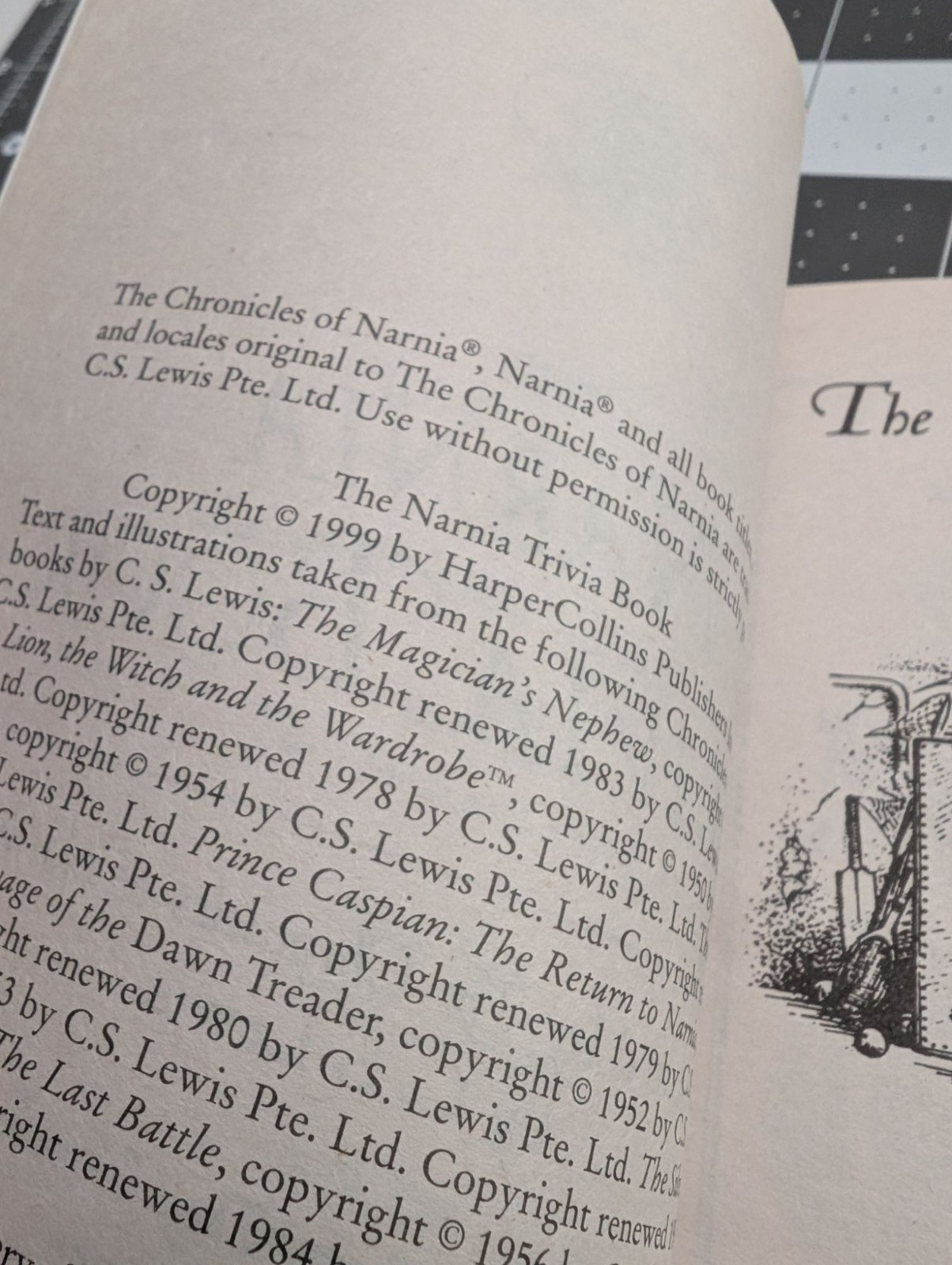 The Narnia Trivia Book illustrated Pauline Baynes 1999 PB CS Lewis Adaptation