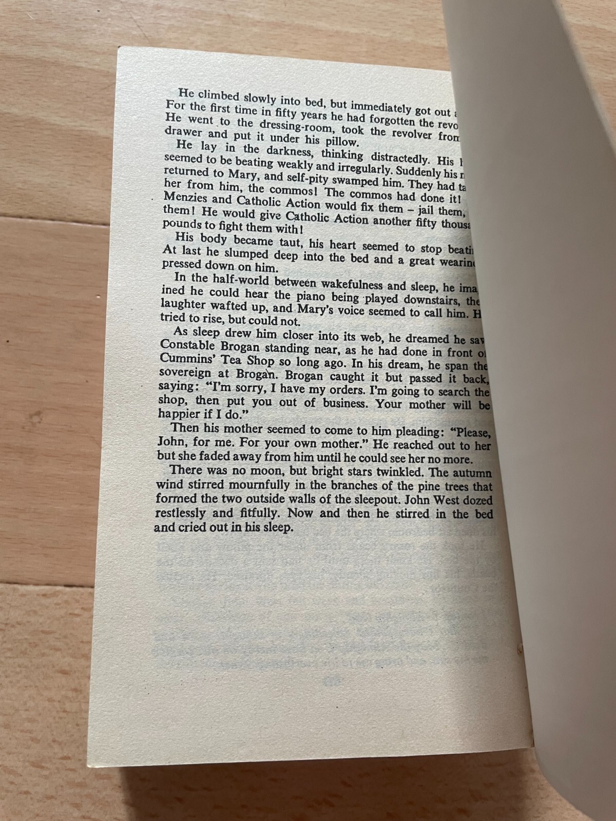 FRANK HARDY. POWER WITHOUT GLORY. 670 PAGES / 1982 – 0207147248