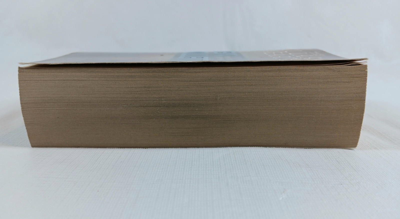 Pillars Of The Earth by Ken Follett, 2007 Paperback