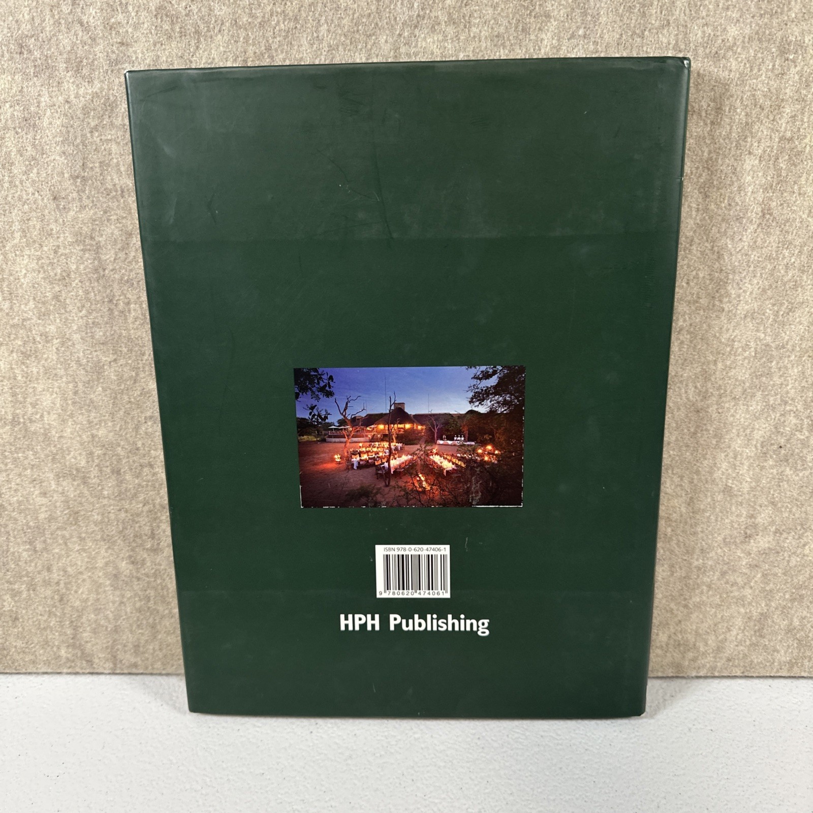 Kapama – Private Game Reserve by van den Berg, Heinrich Hardback Book The Fast
