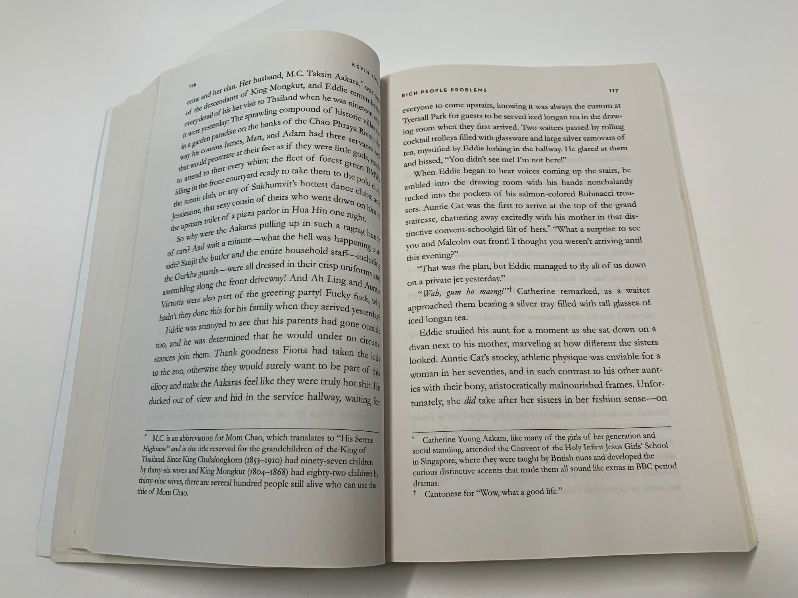 Crazy Rich Asians Trilogy Ser.: Rich People Problems by Kevin Kwan (2018, Trade